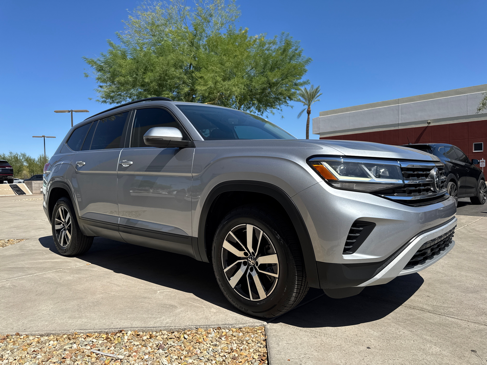 2022 Volkswagen Atlas 2.0T SE 1