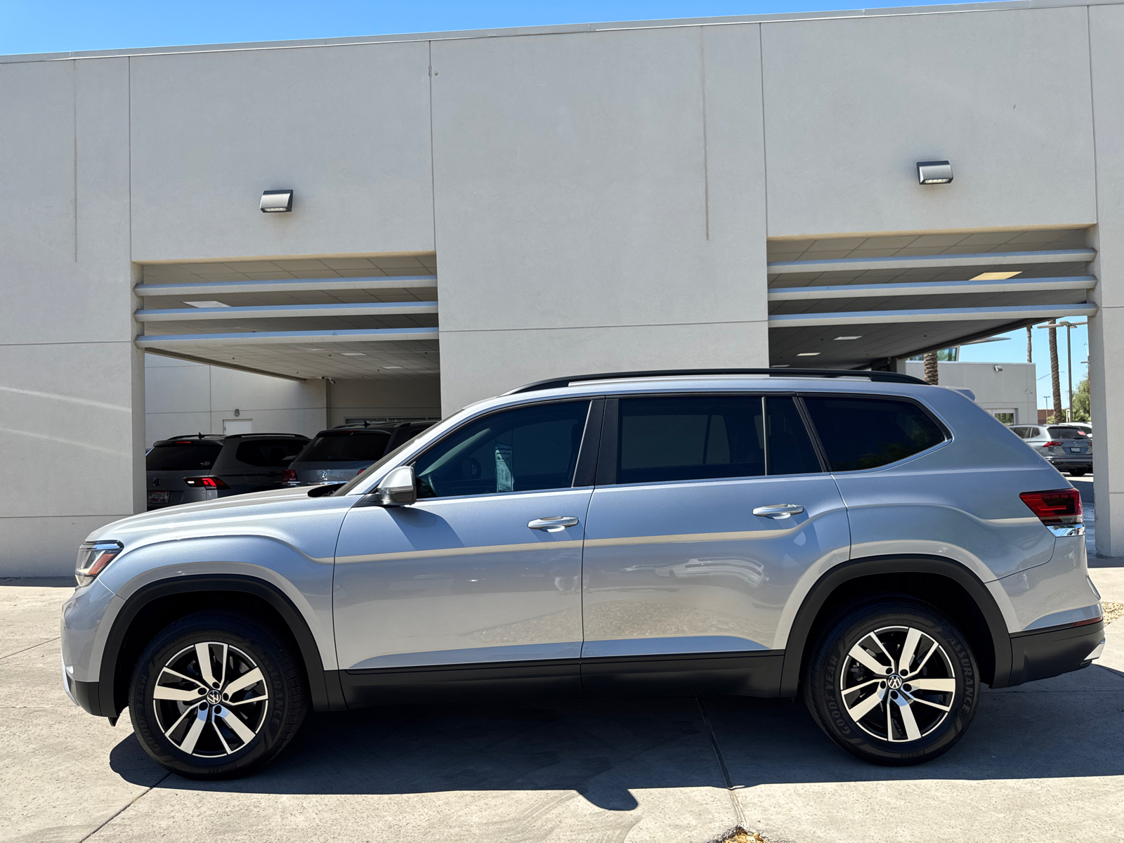 2022 Volkswagen Atlas 2.0T SE 4