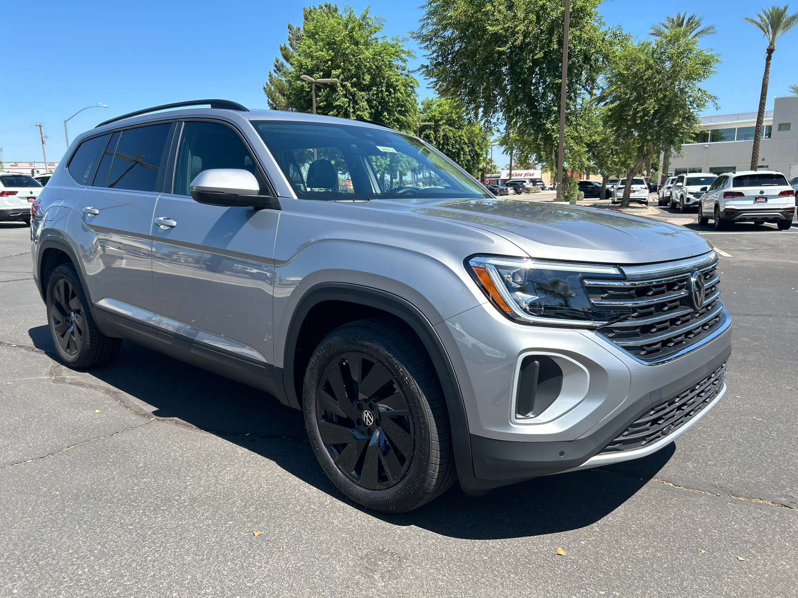 2024 Volkswagen Atlas 2.0T SE w/Technology 2