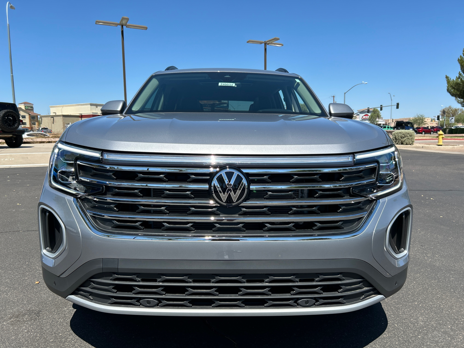 2024 Volkswagen Atlas 2.0T SE w/Technology 3