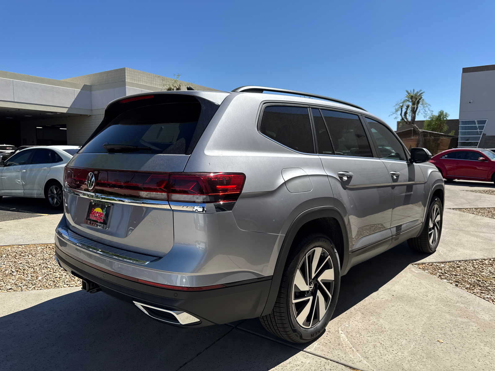 2024 Volkswagen Atlas 2.0T SE w/Technology 30