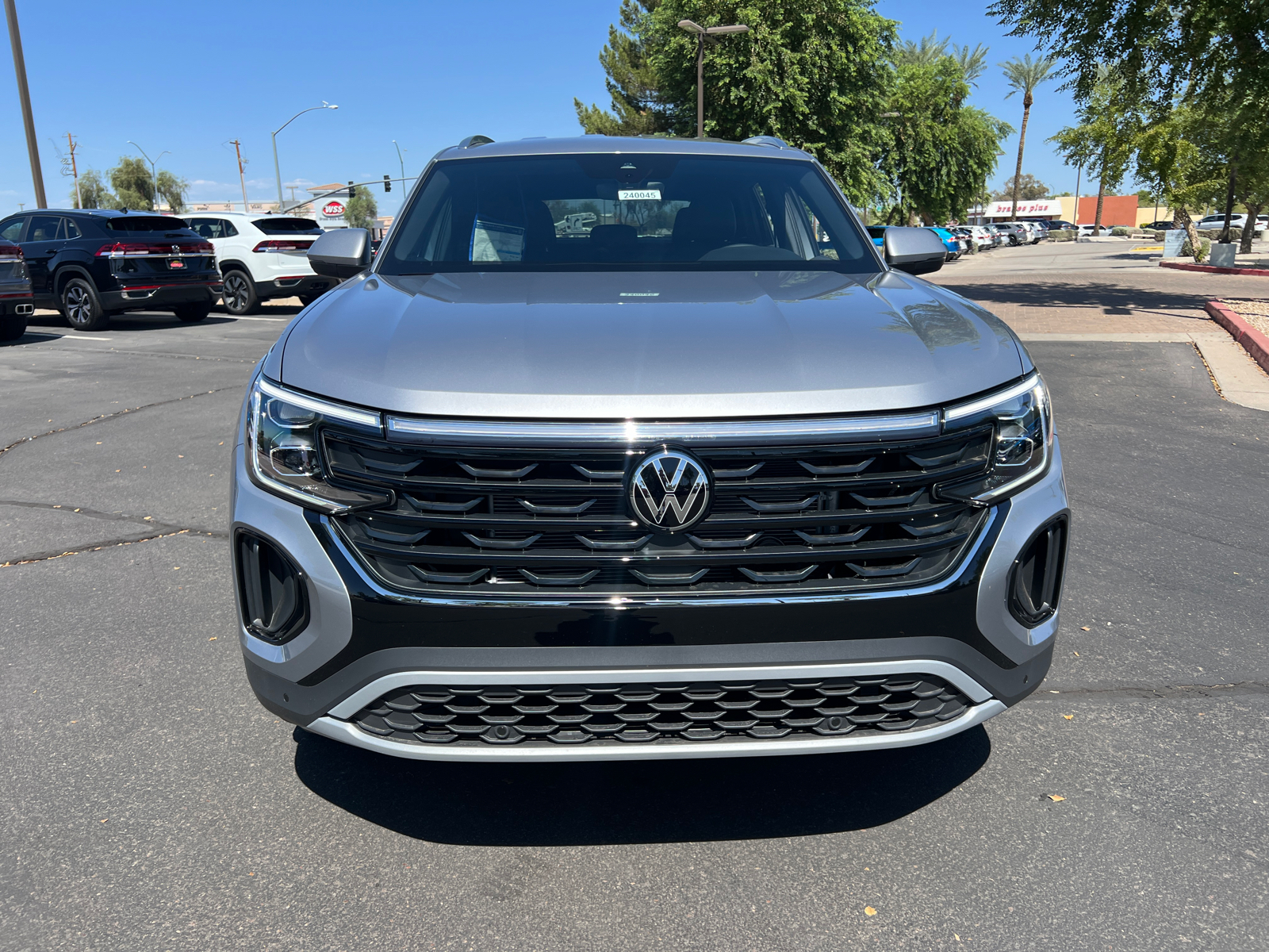 2024 Volkswagen Atlas Cross Sport 2.0T SE w/Technology 3