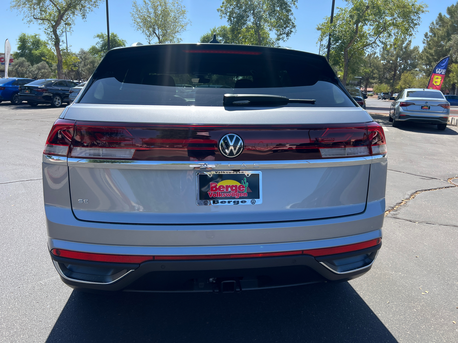 2024 Volkswagen Atlas Cross Sport 2.0T SE w/Technology 23