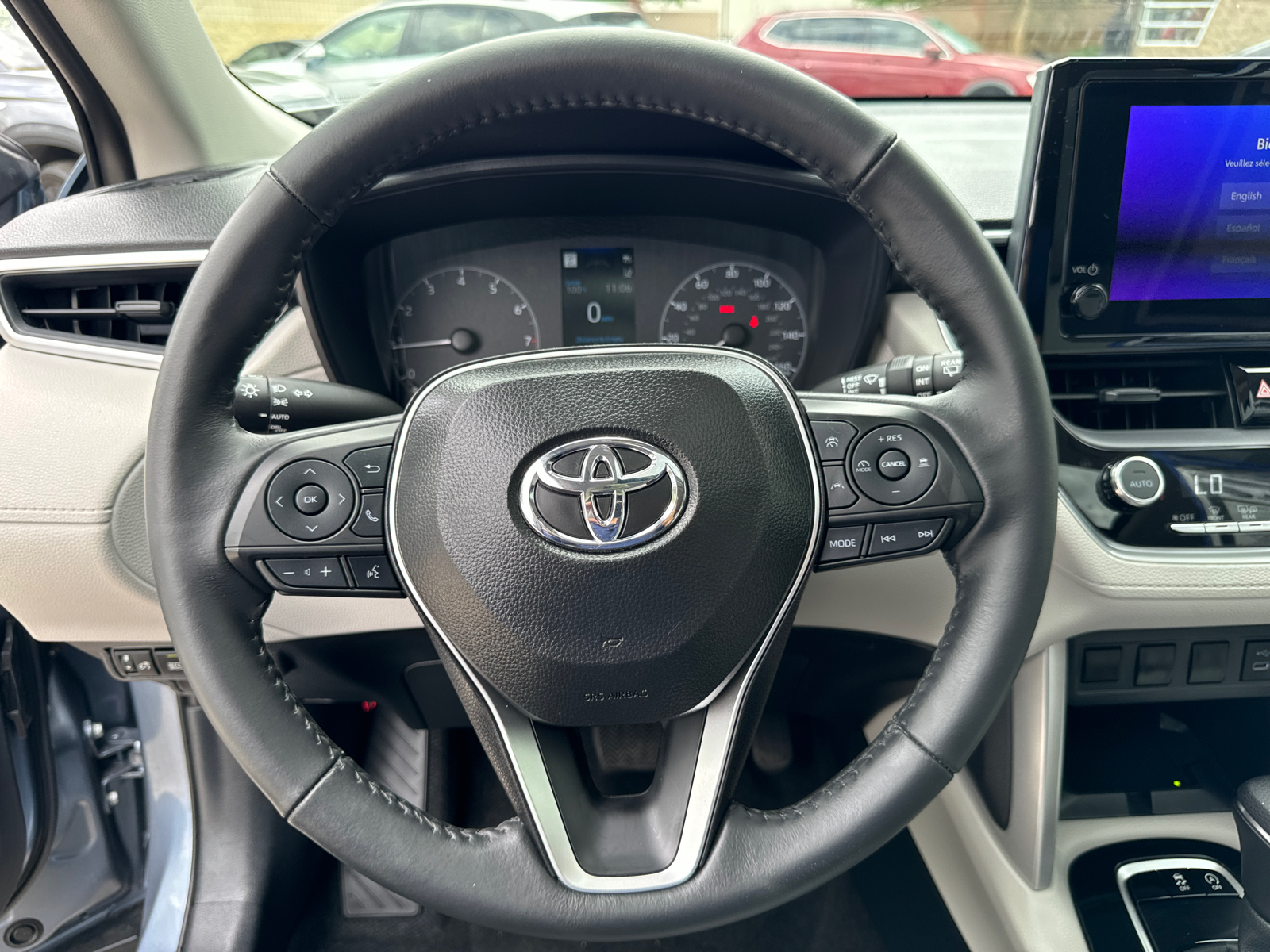 2024 Toyota Corolla Cross LE 9