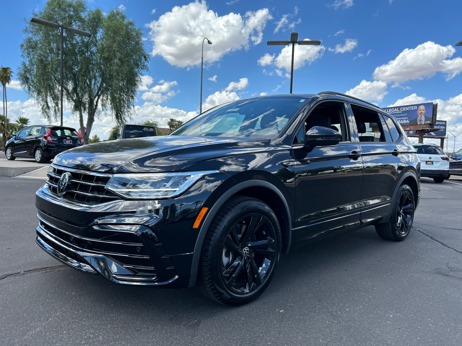 2024 Volkswagen Tiguan 2.0T SE R-Line Black 4