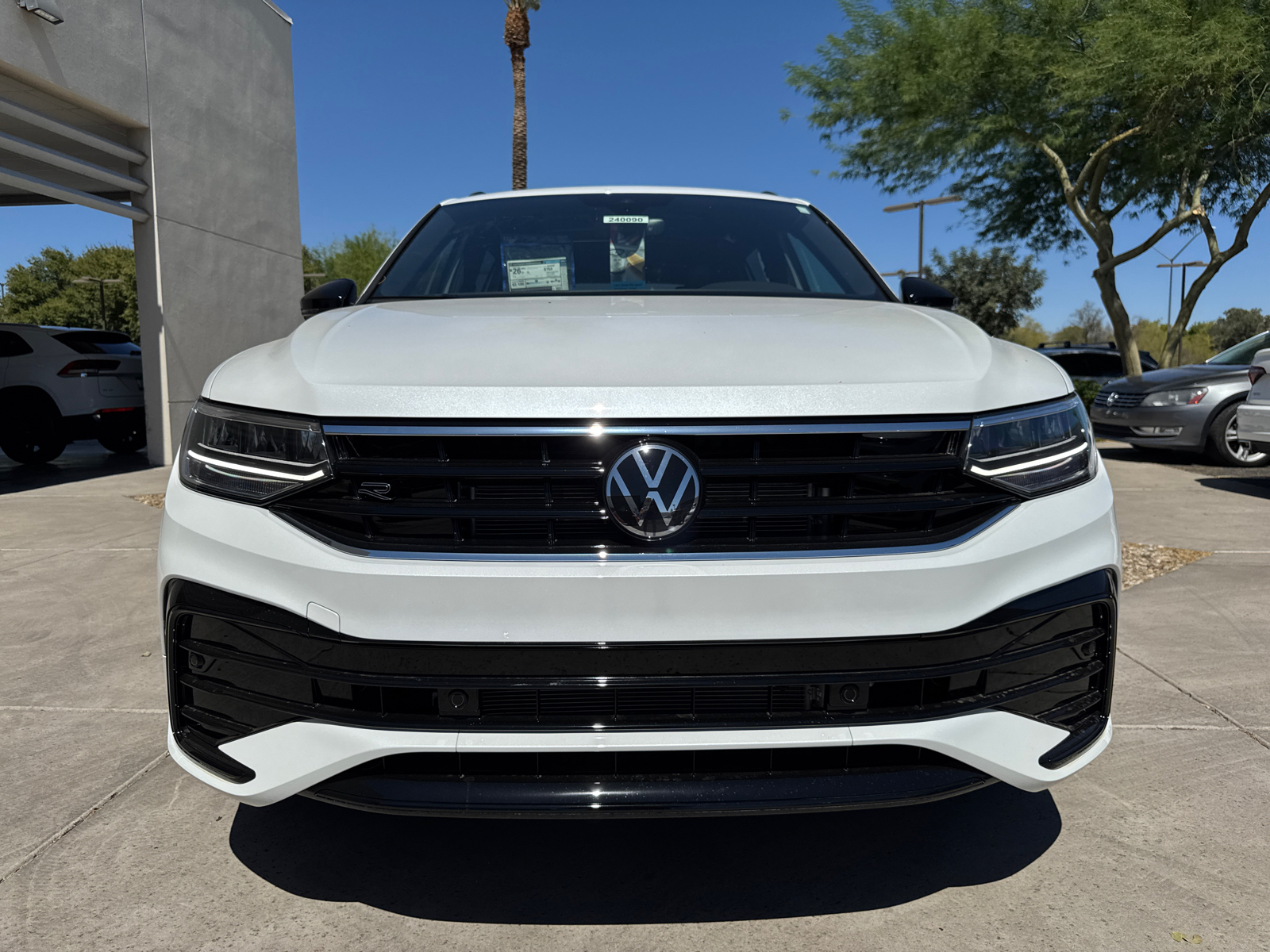 2024 Volkswagen Tiguan 2.0T SE R-Line Black 3