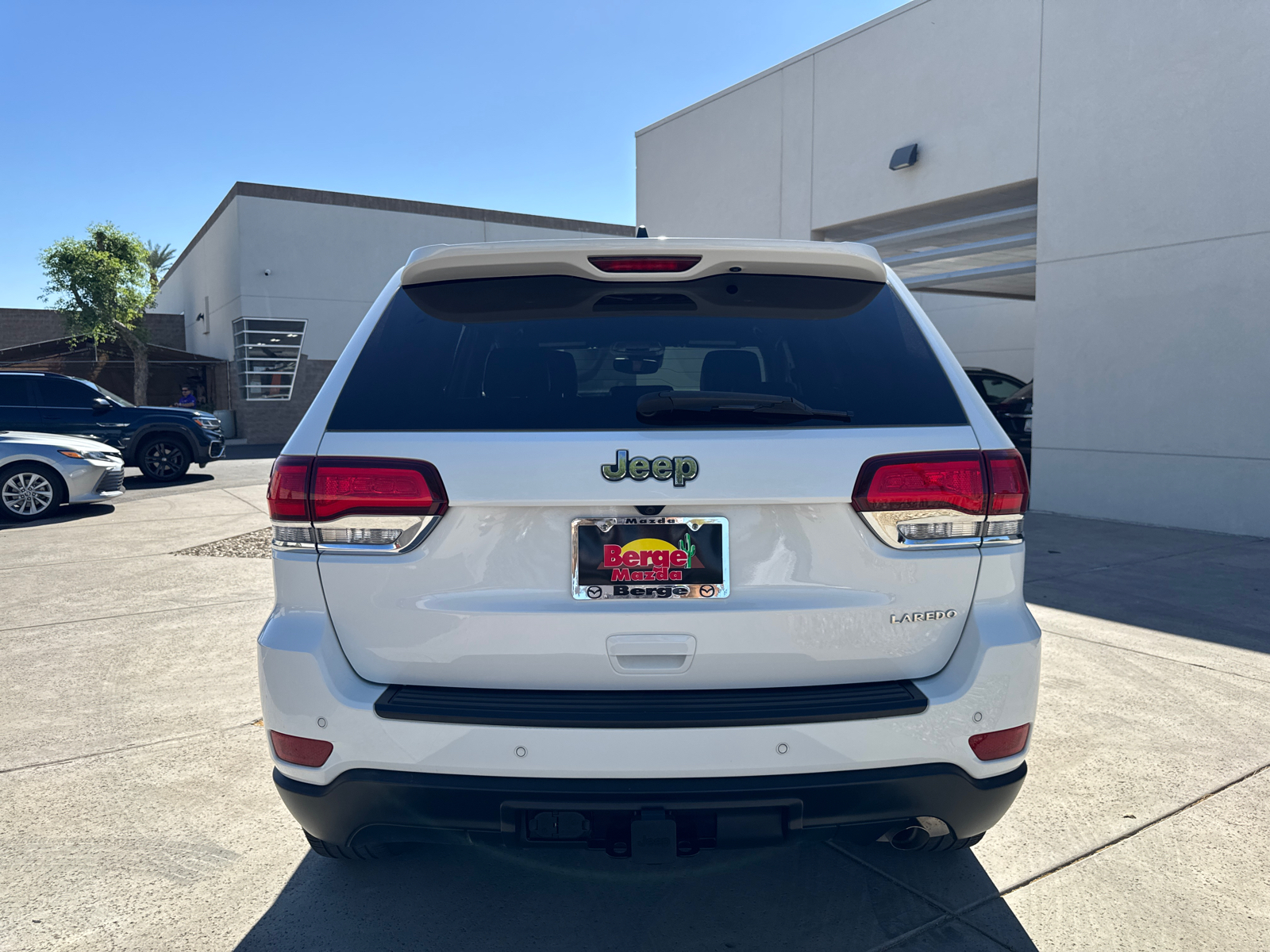 2021 Jeep Grand Cherokee Laredo X 23