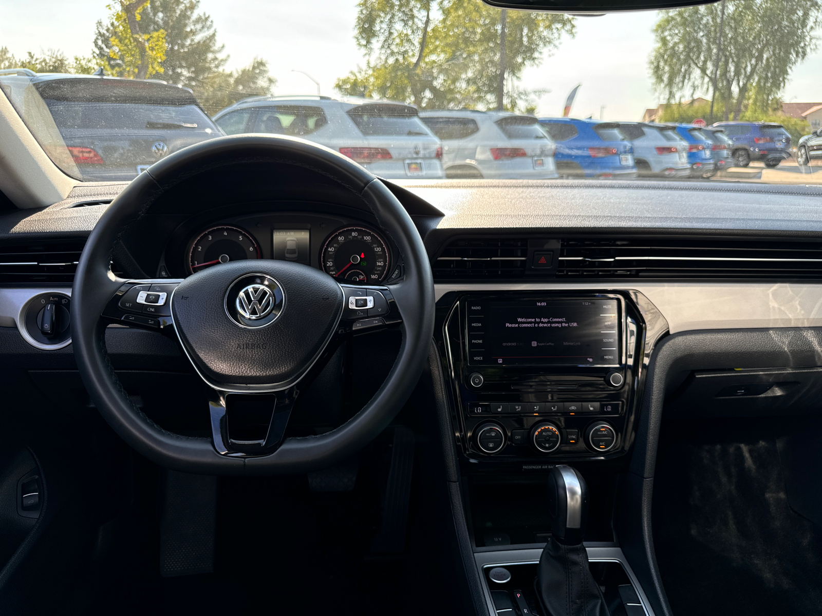 2022 Volkswagen Passat 2.0T SE 5