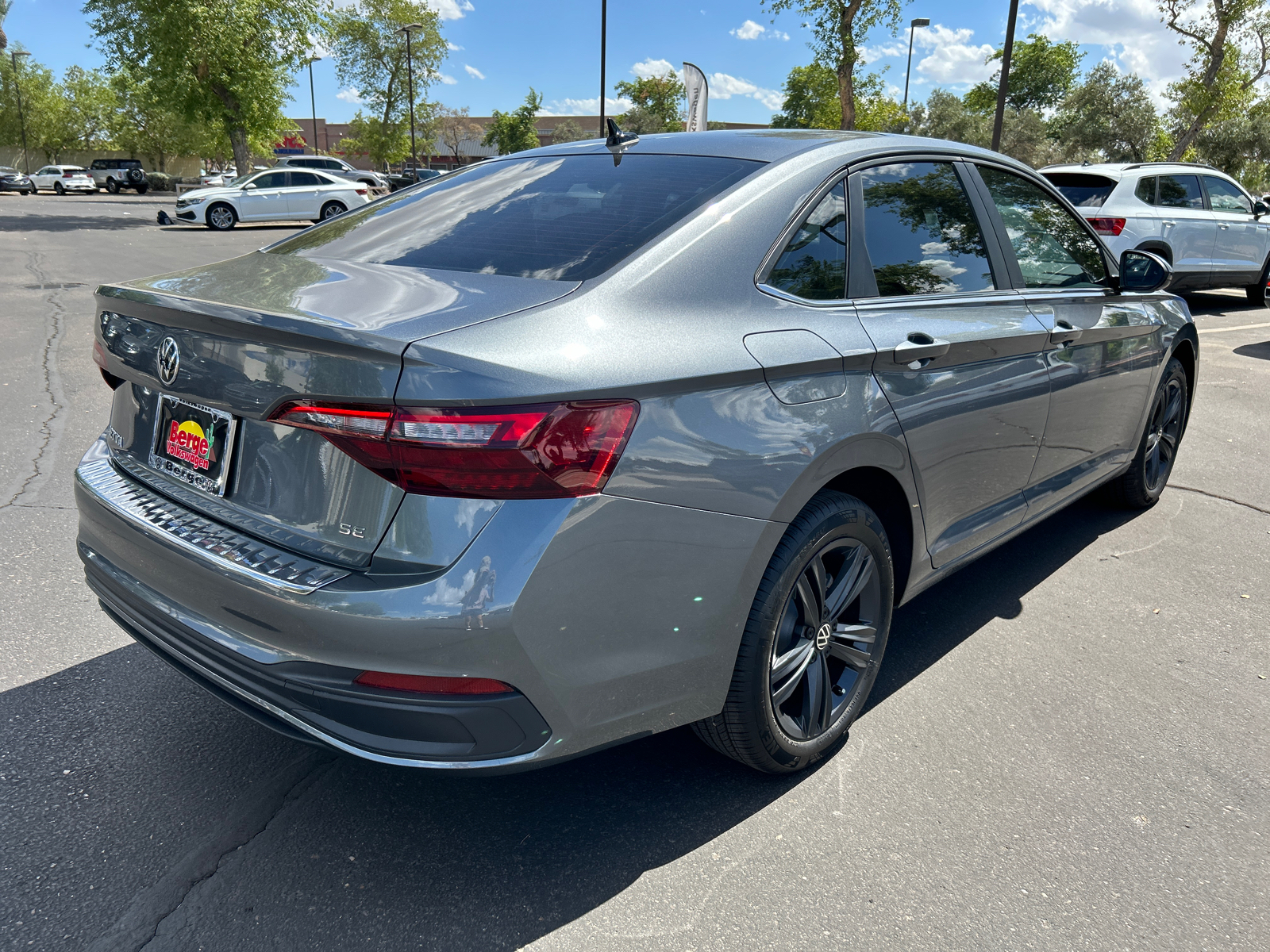 2024 Volkswagen Jetta 1.5T SE 24