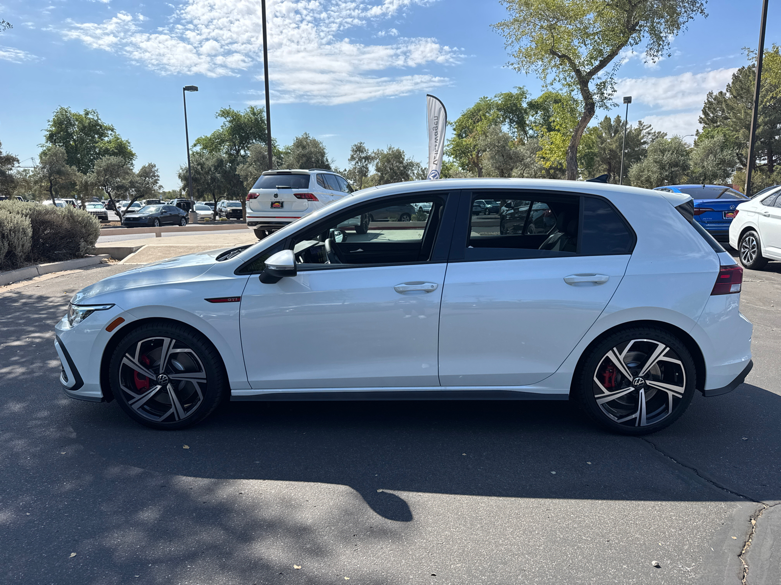 2024 Volkswagen Golf GTI 2.0T SE 5