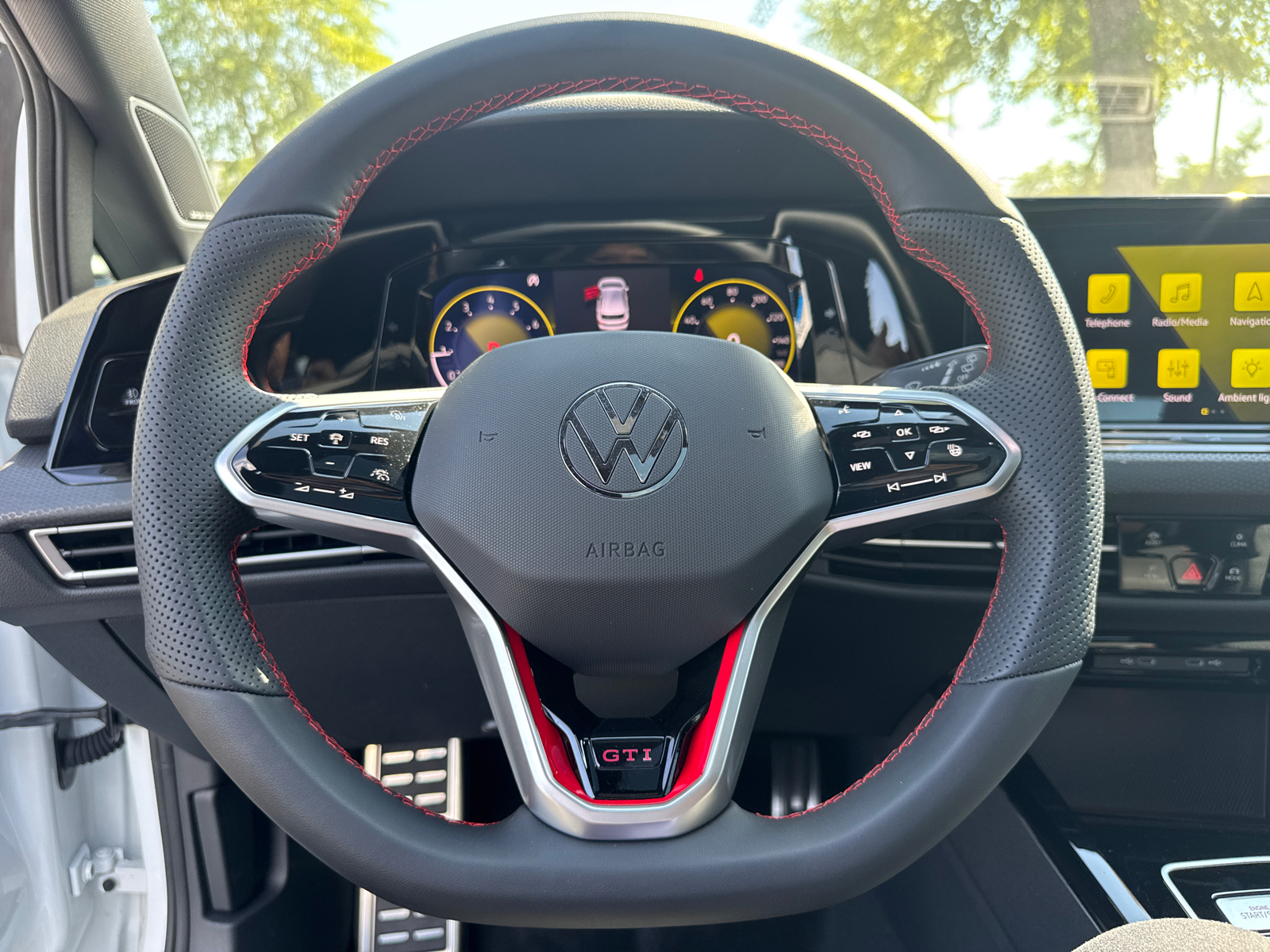 2024 Volkswagen Golf GTI 2.0T SE 10