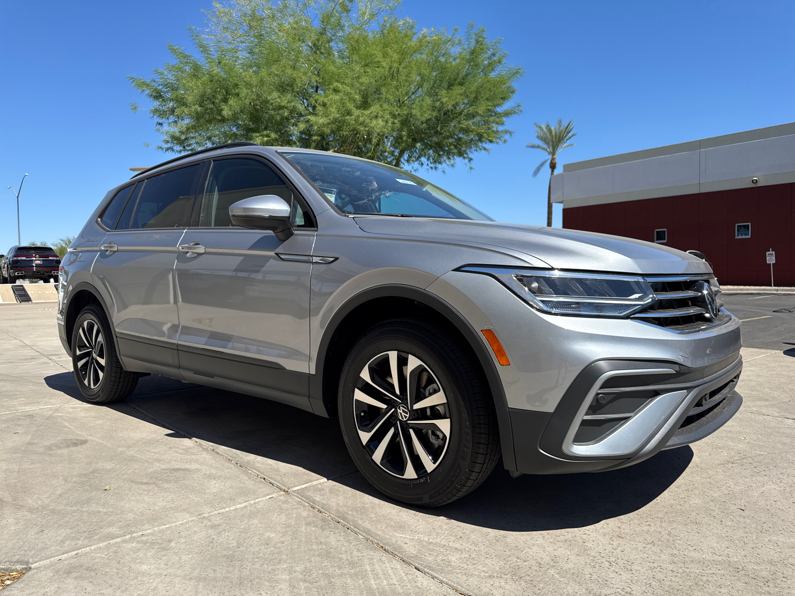 2024 Volkswagen Tiguan 2.0T S 2