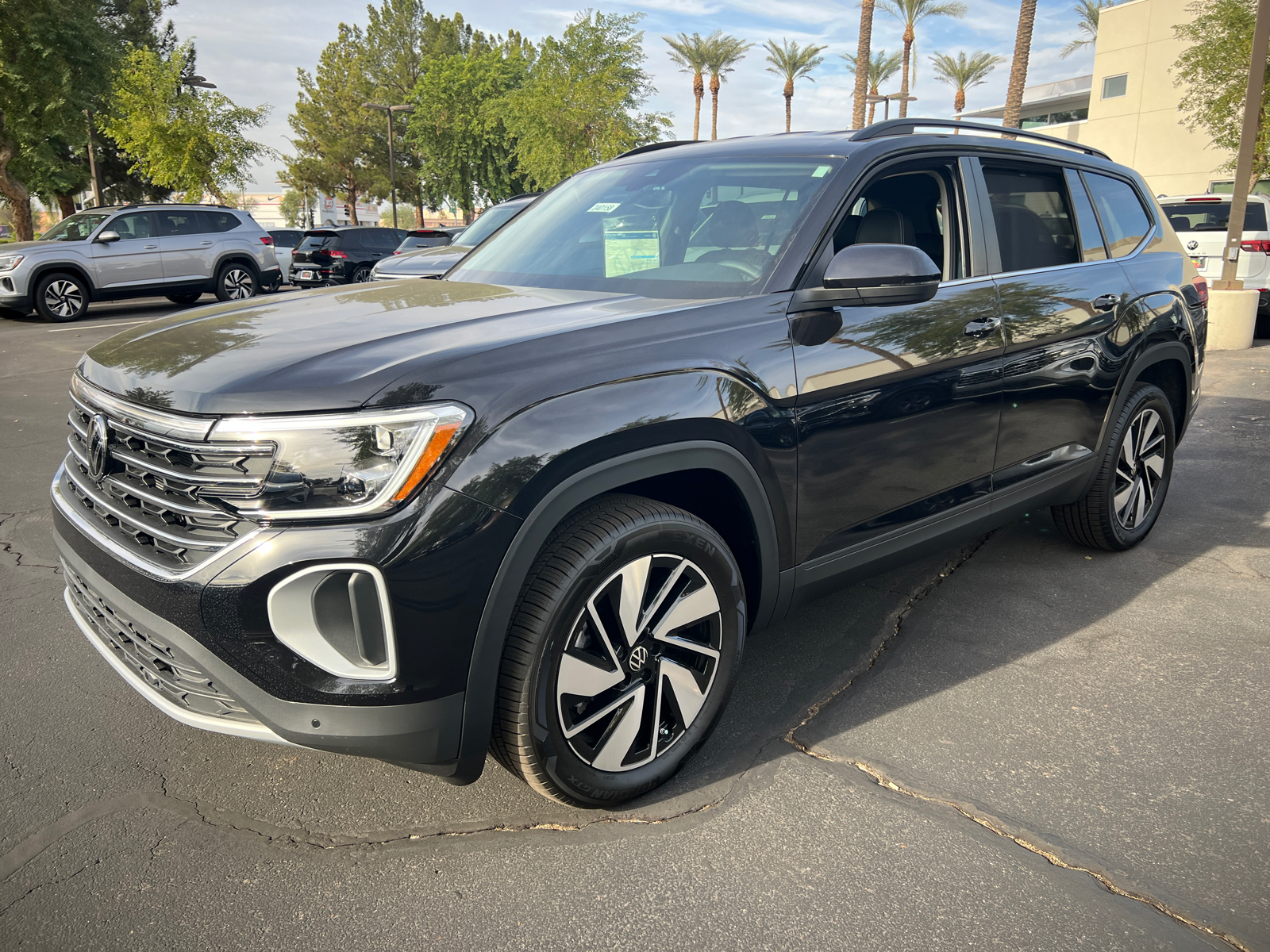 2024 Volkswagen Atlas 2.0T SE w/Technology 4