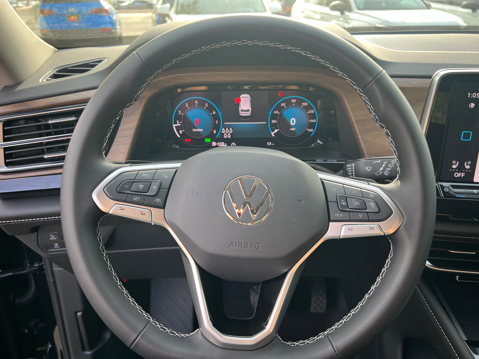 2024 Volkswagen Atlas 2.0T SE w/Technology 10