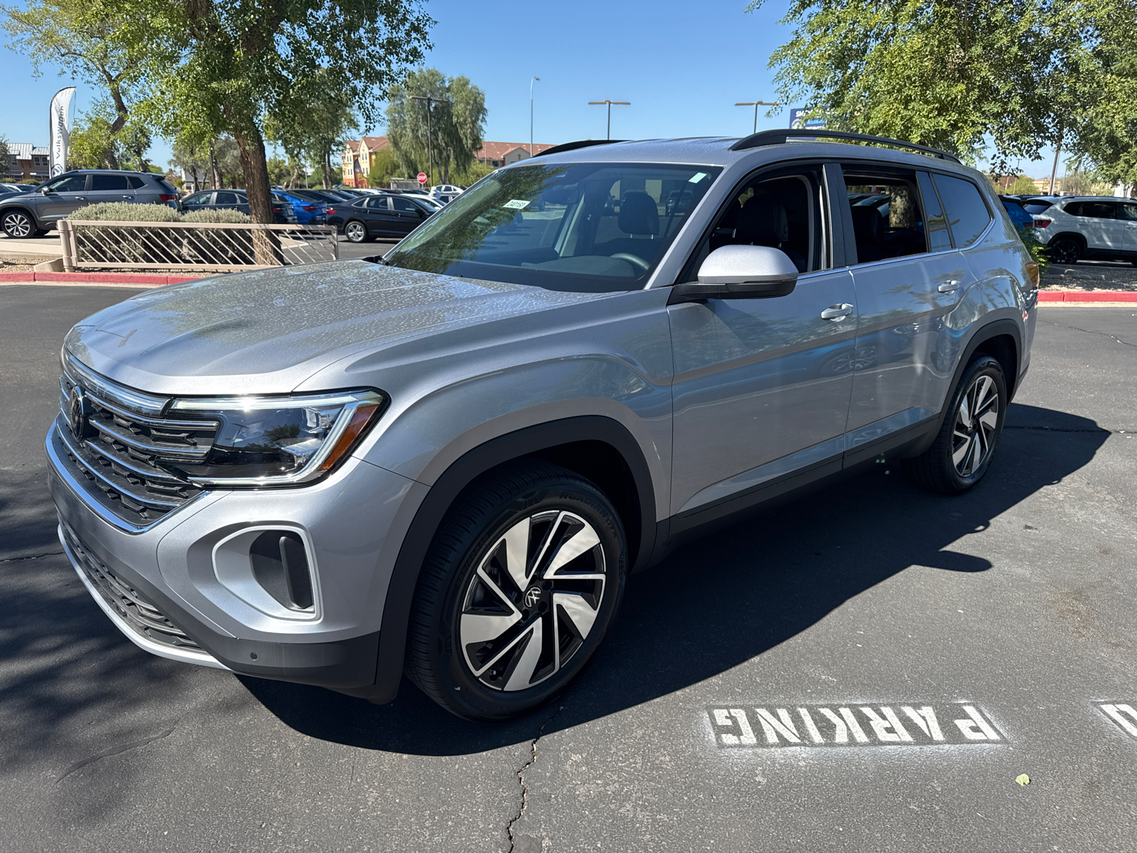 2024 Volkswagen Atlas 2.0T SE w/Technology 4