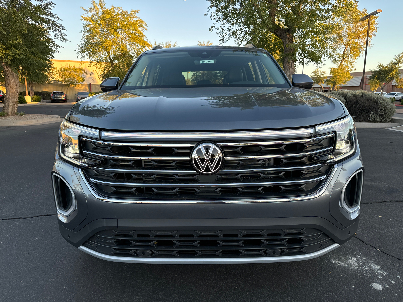 2024 Volkswagen Atlas 2.0T SE w/Technology 3