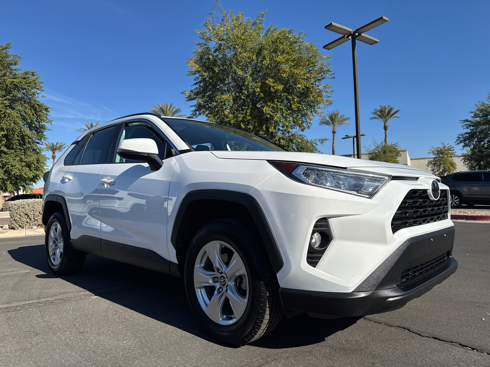 2021 Toyota RAV4 XLE 1