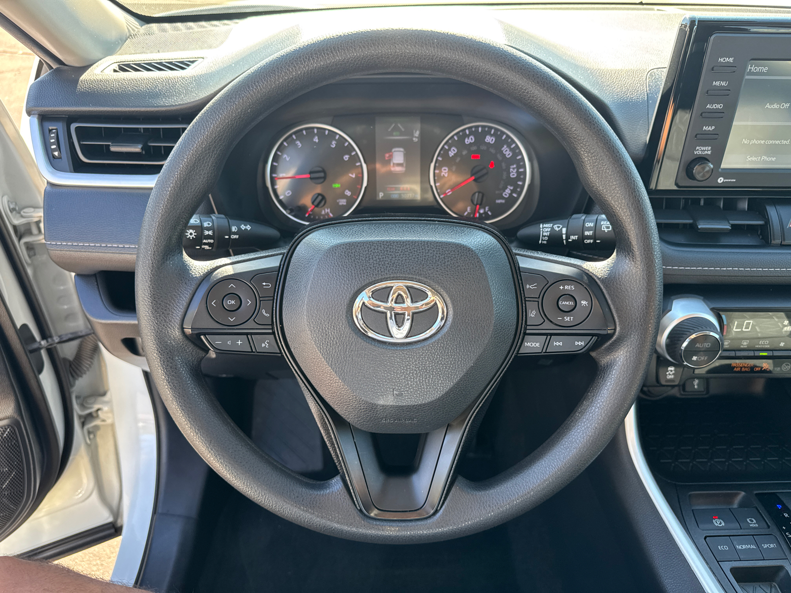 2021 Toyota RAV4 XLE 9