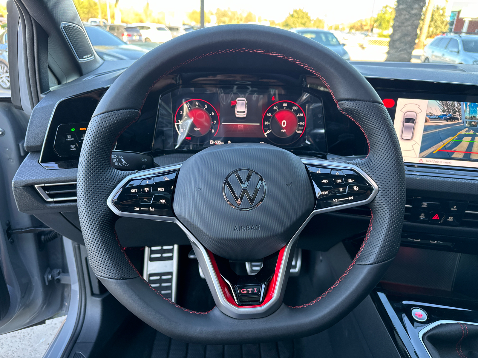 2024 Volkswagen Golf GTI SE 10