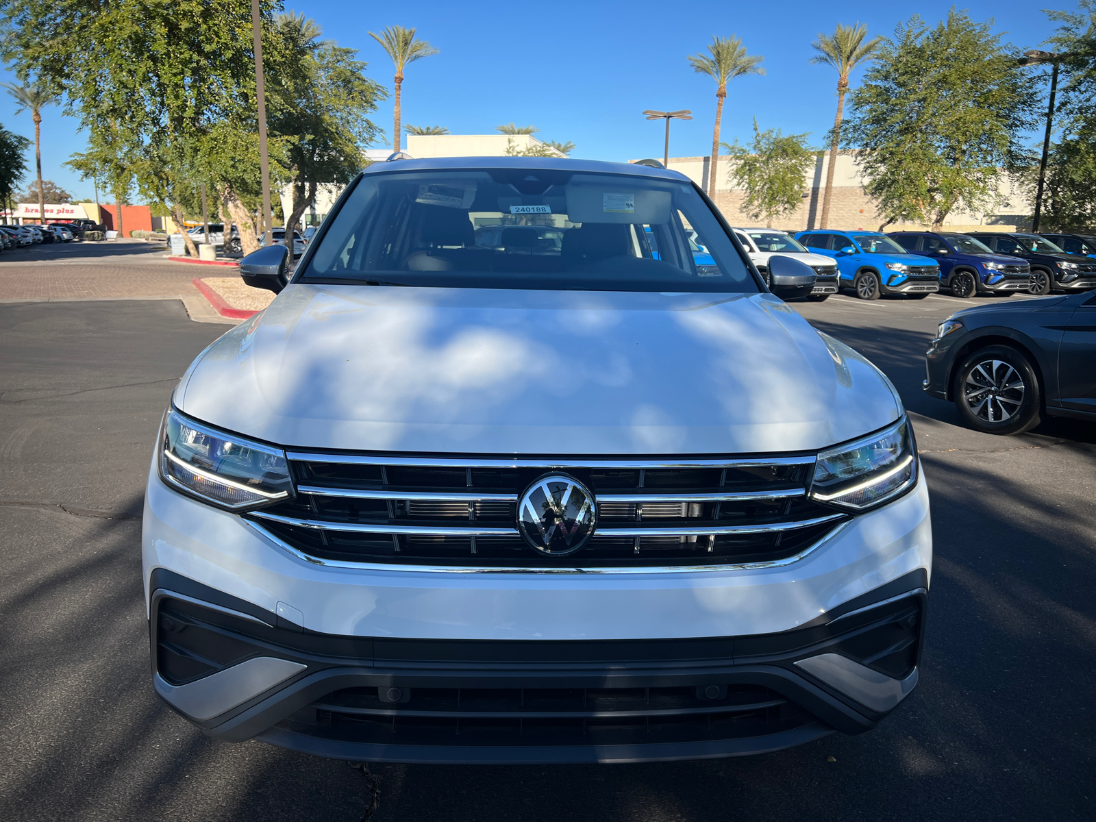 2024 Volkswagen Tiguan Wolfsburg 3