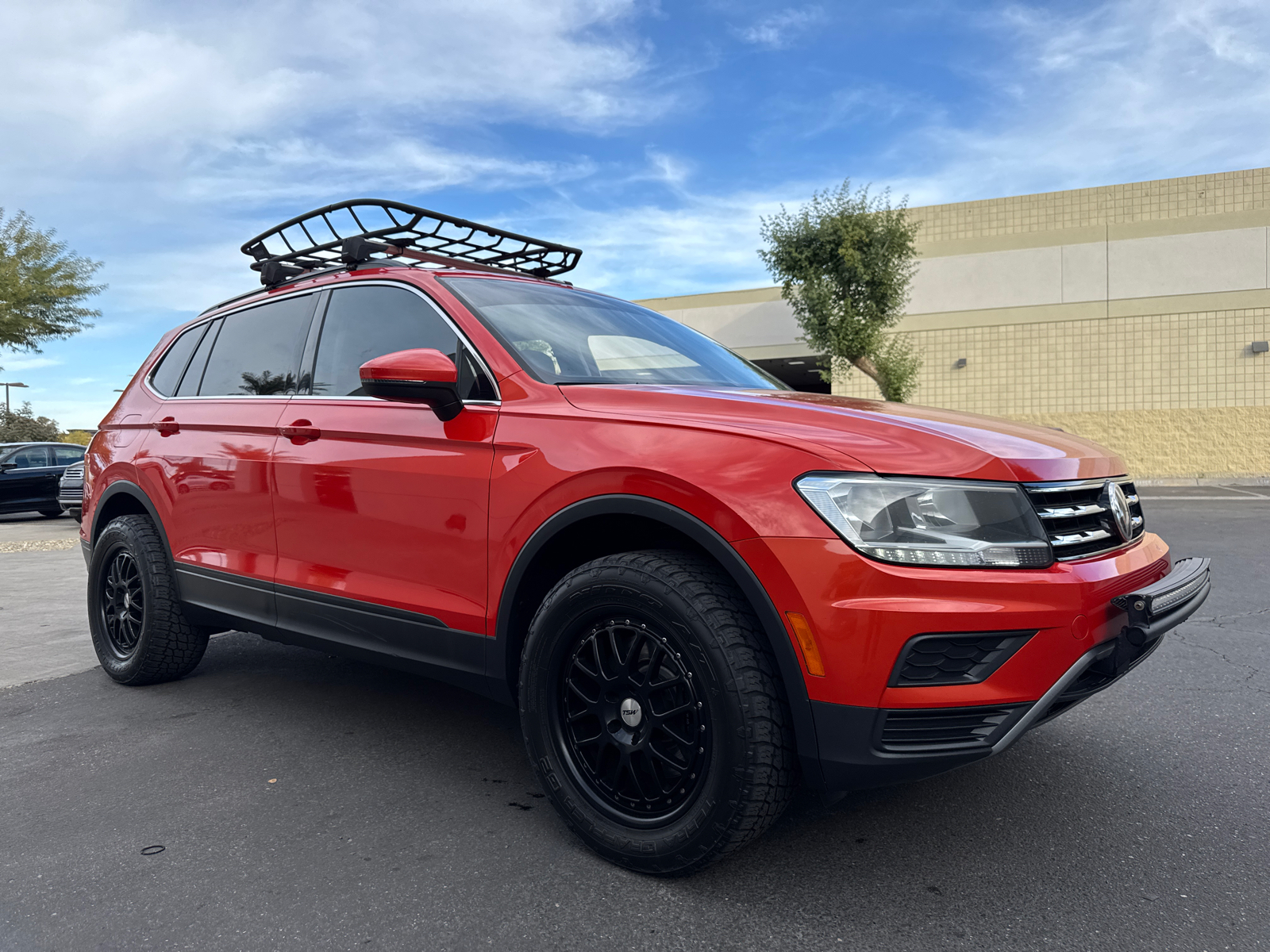 2019 Volkswagen Tiguan 2.0T SE 1