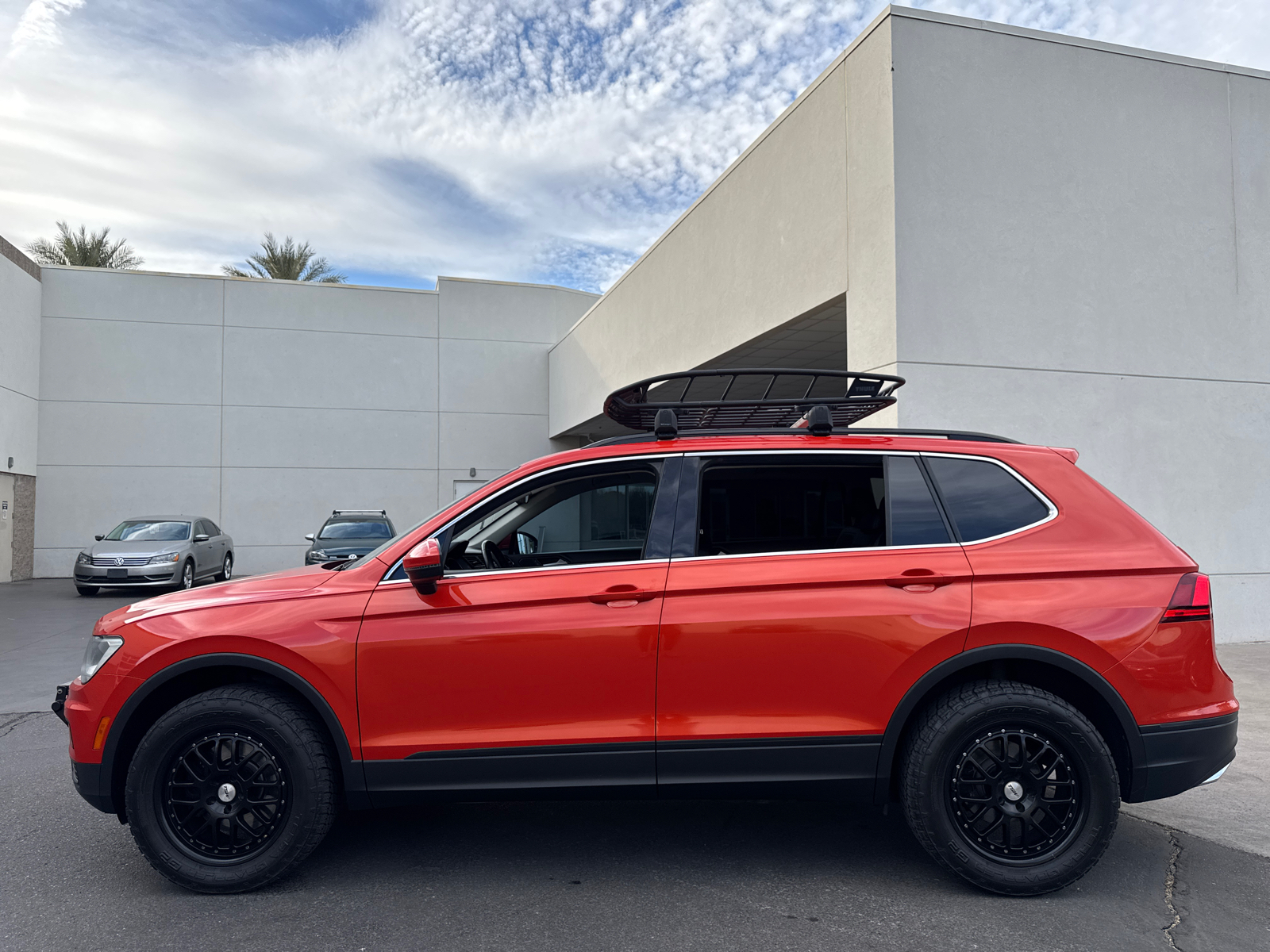 2019 Volkswagen Tiguan 2.0T SE 4