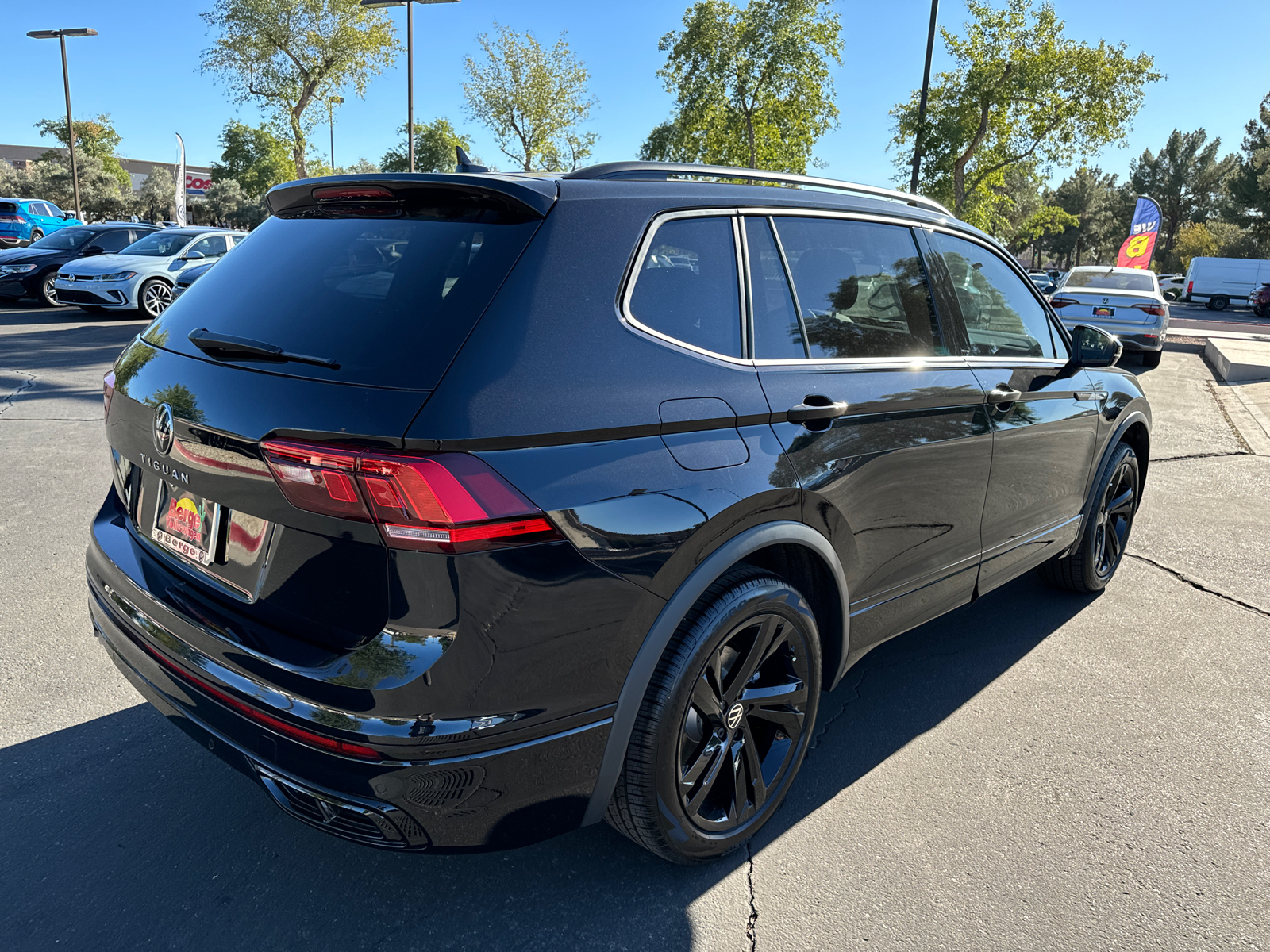 2024 Volkswagen Tiguan 2.0T SE R-Line Black 27