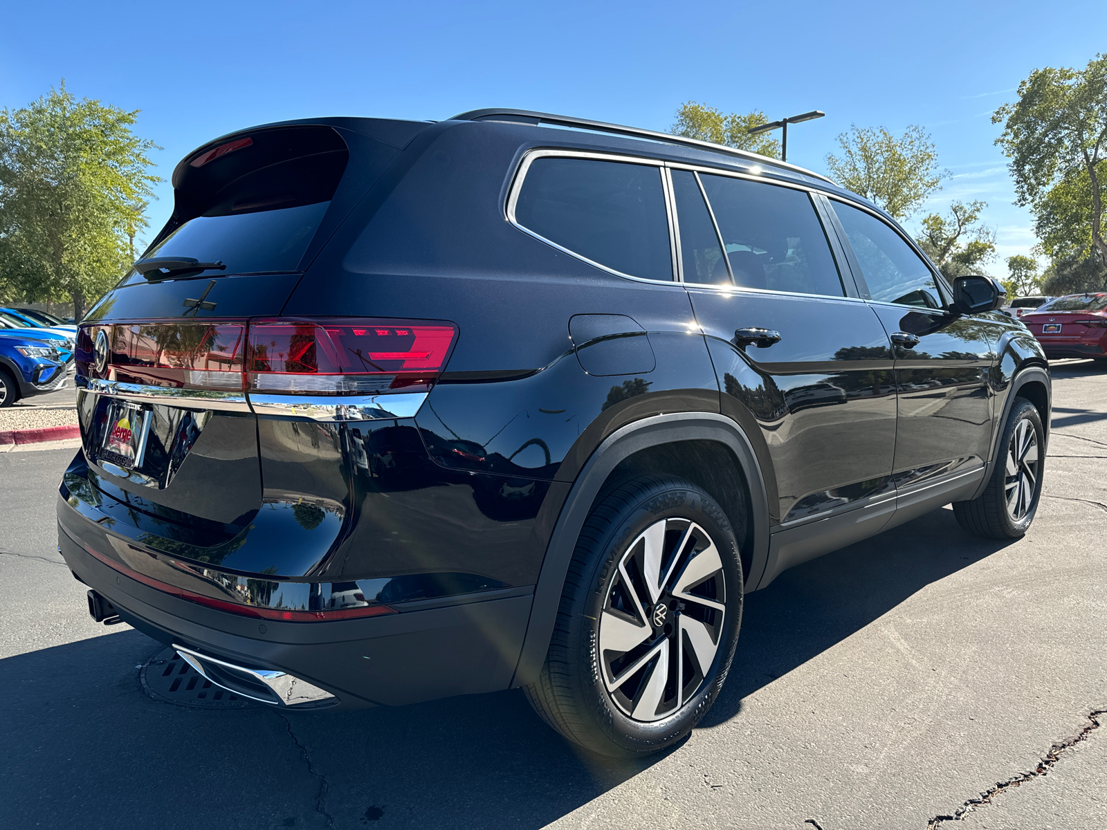 2024 Volkswagen Atlas 2.0T SE w/Technology 27