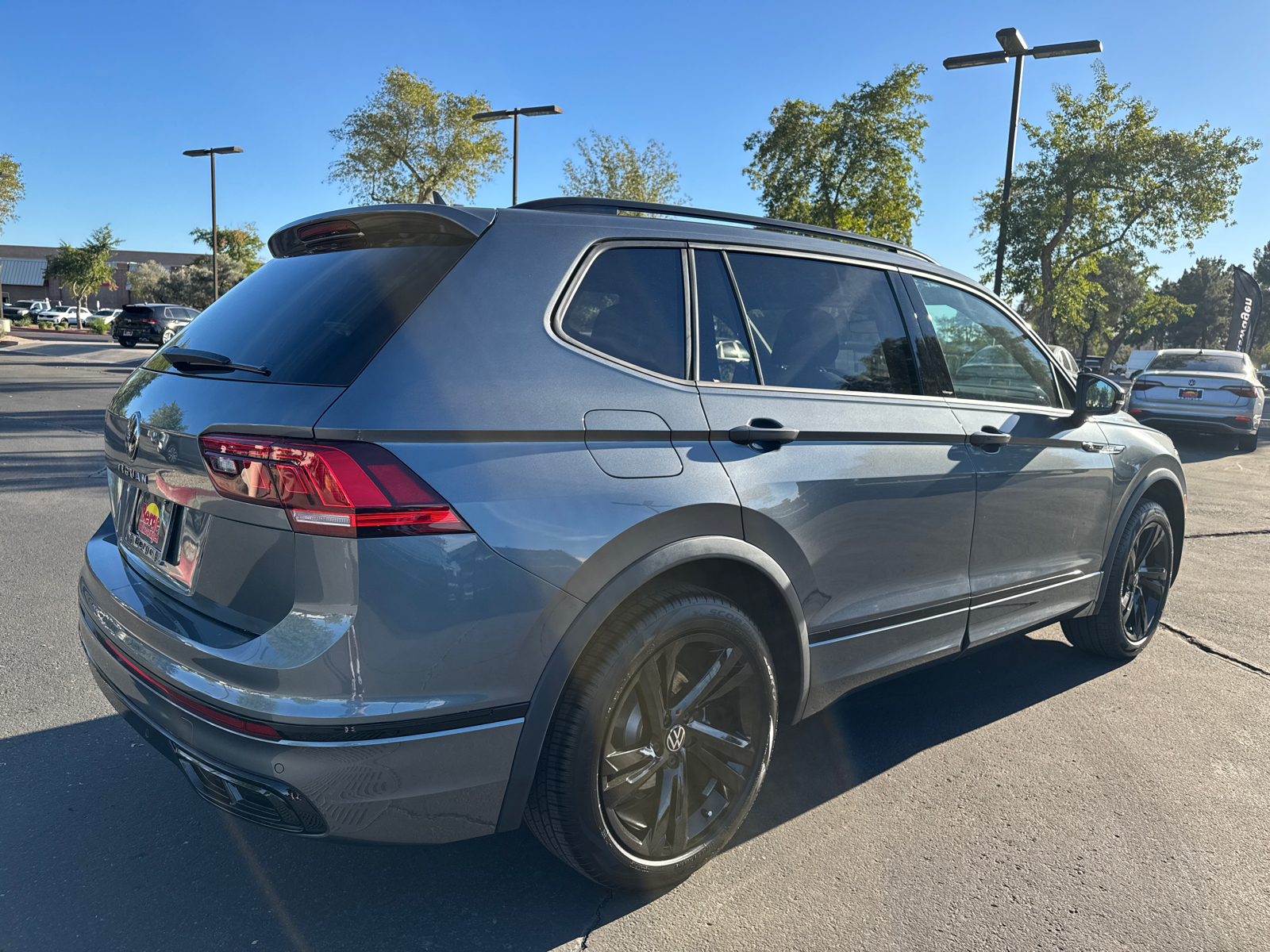 2024 Volkswagen Tiguan 2.0T SE R-Line Black 27