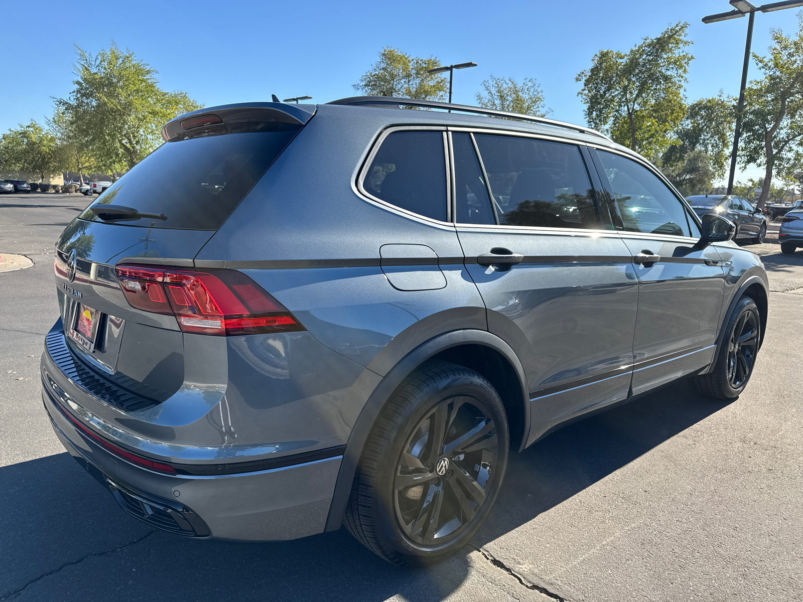 2024 Volkswagen Tiguan 2.0T SE R-Line Black 27