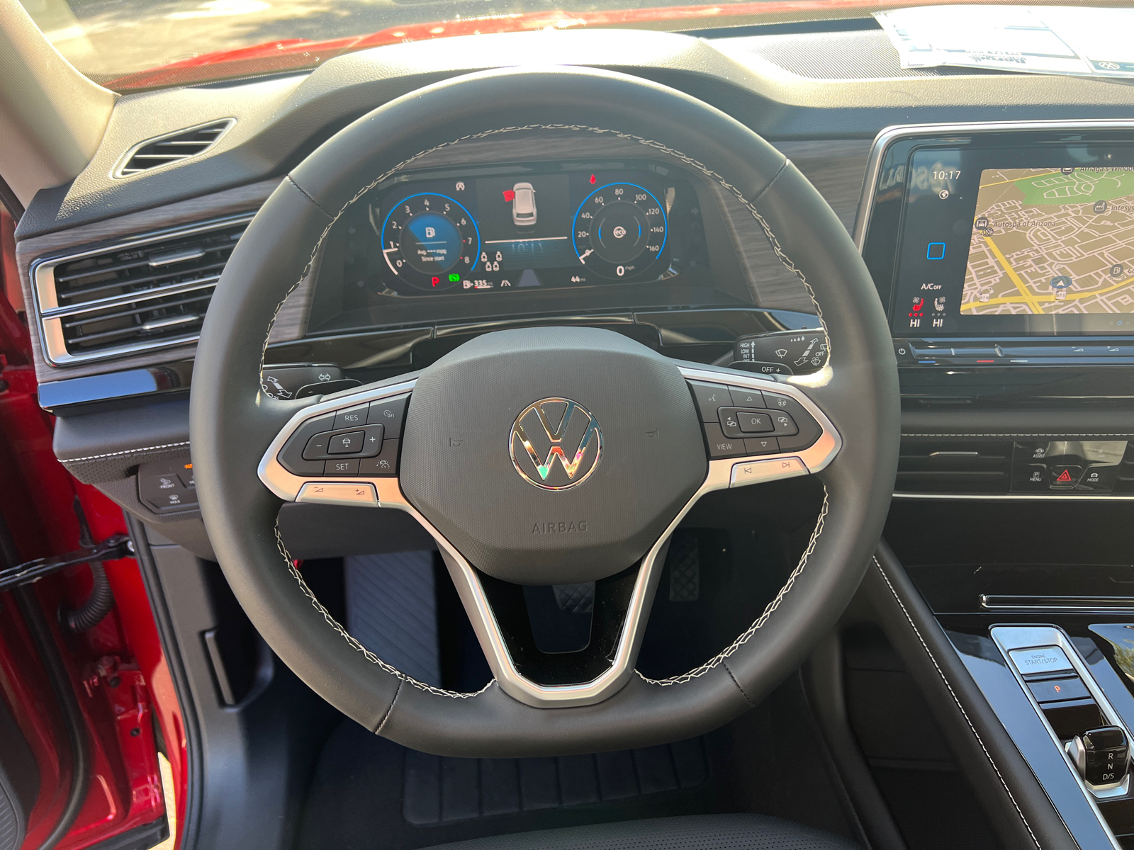 2024 Volkswagen Atlas 2.0T SEL 9