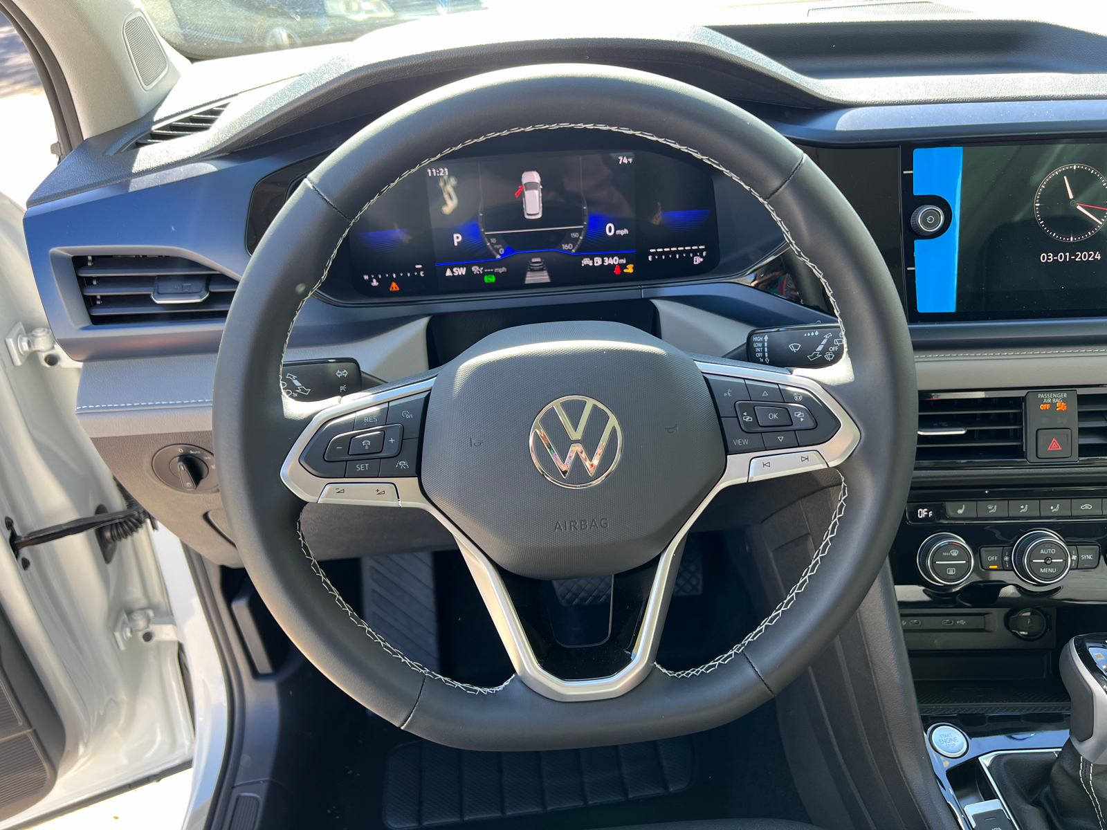 2024 Volkswagen Taos 1.5T SE 10
