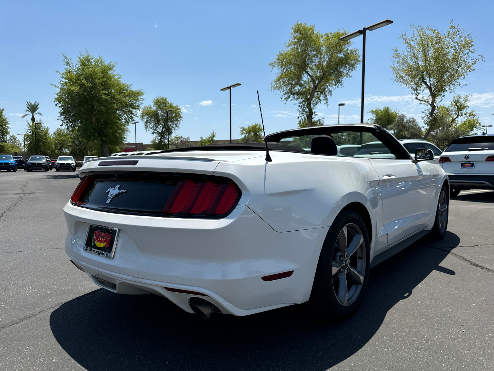 2017 Ford Mustang V6 22