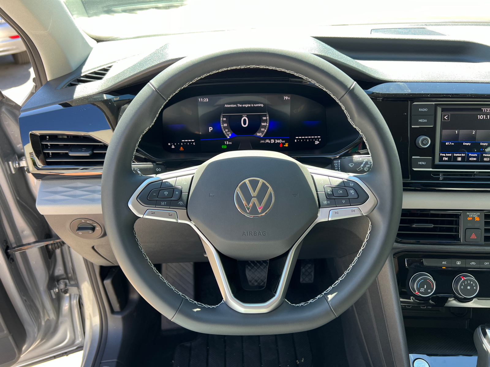 2024 Volkswagen Taos 1.5T S 10