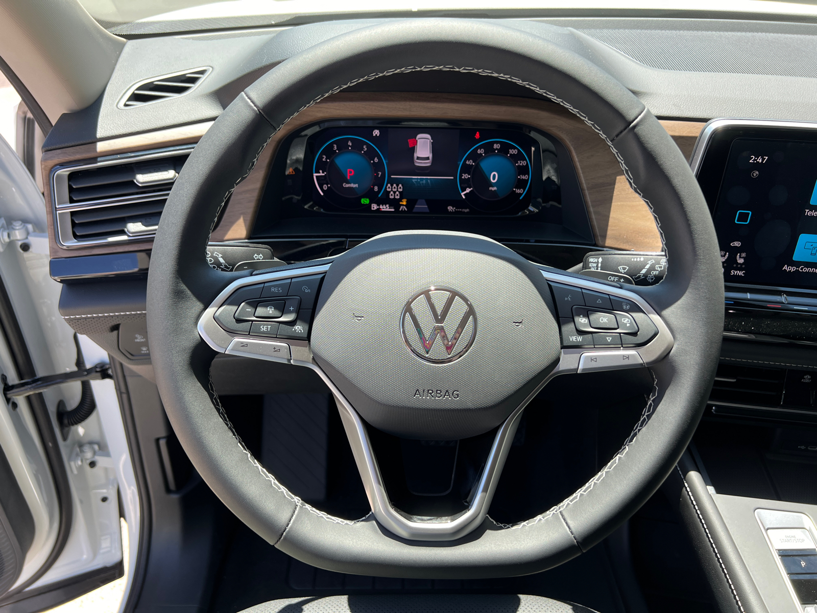2024 Volkswagen Atlas 2.0T SE 10