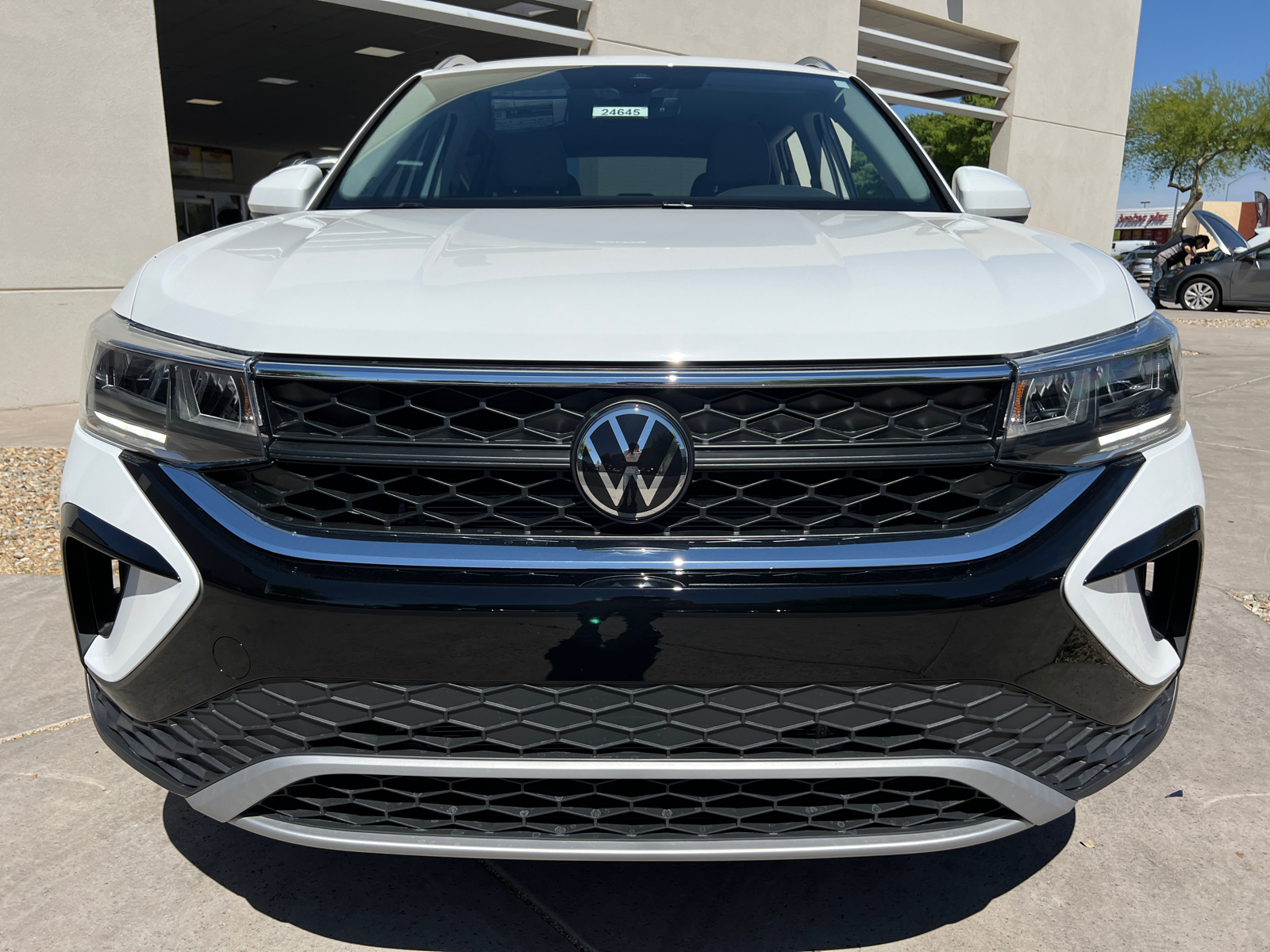 2024 Volkswagen Taos 1.5T SE 3