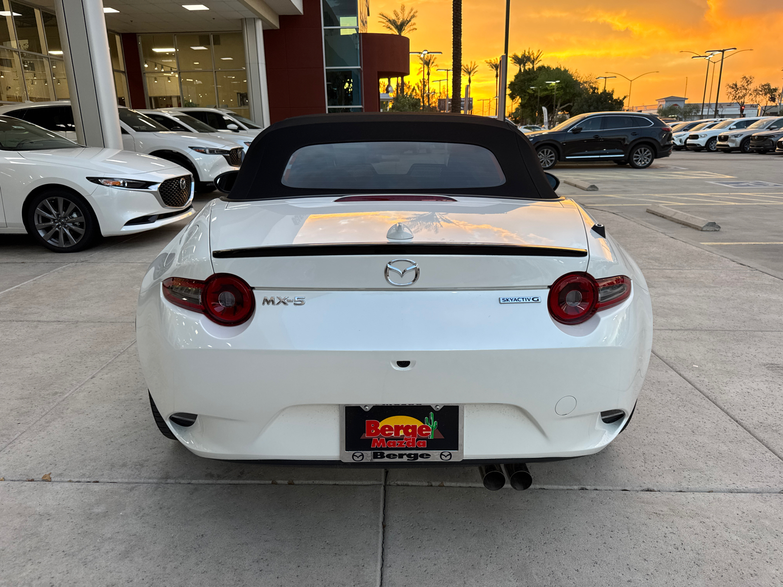 2024 Mazda MX-5 Miata Club 16