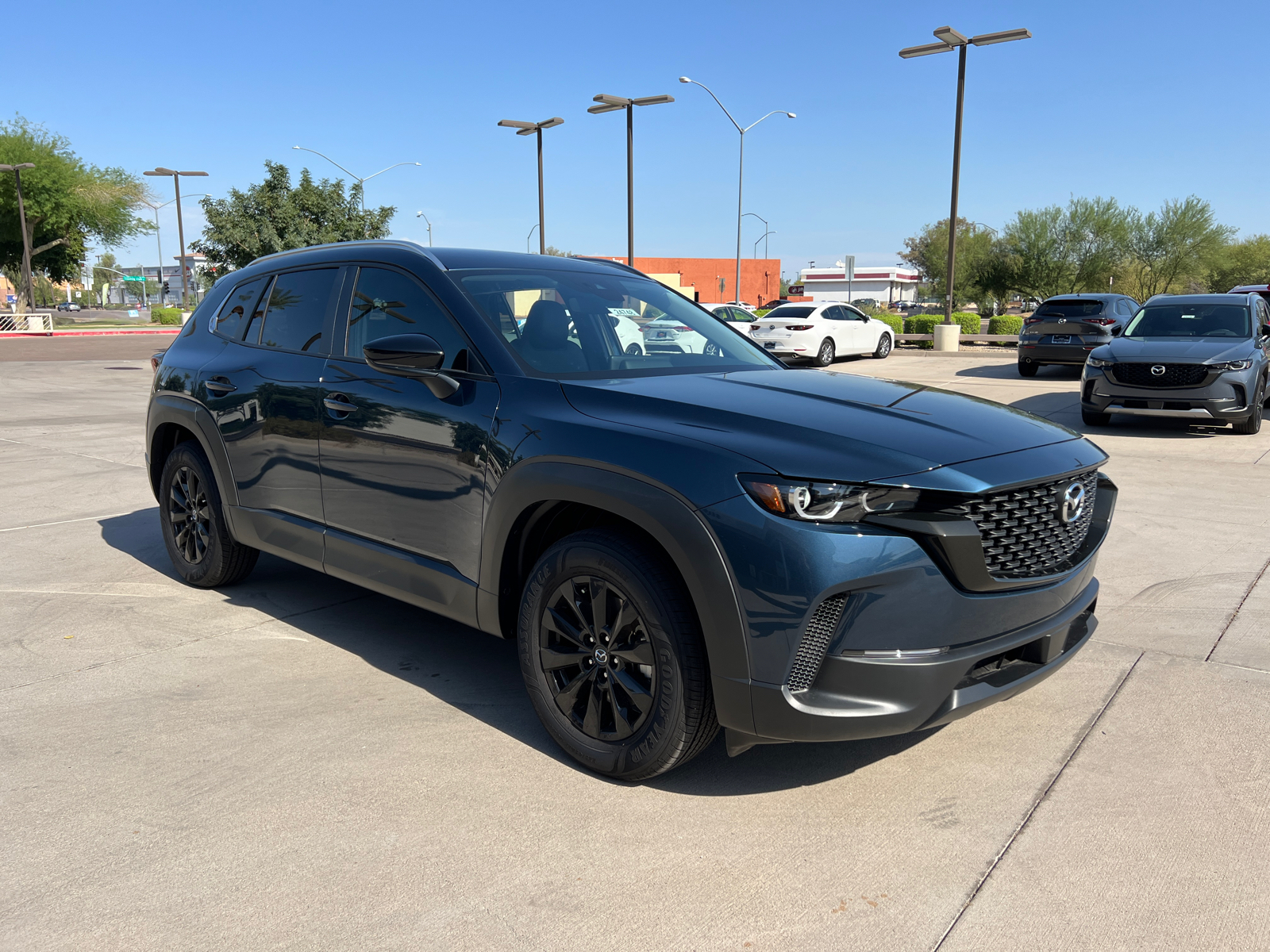 2024 Mazda CX-50 2.5 S Preferred Package 2