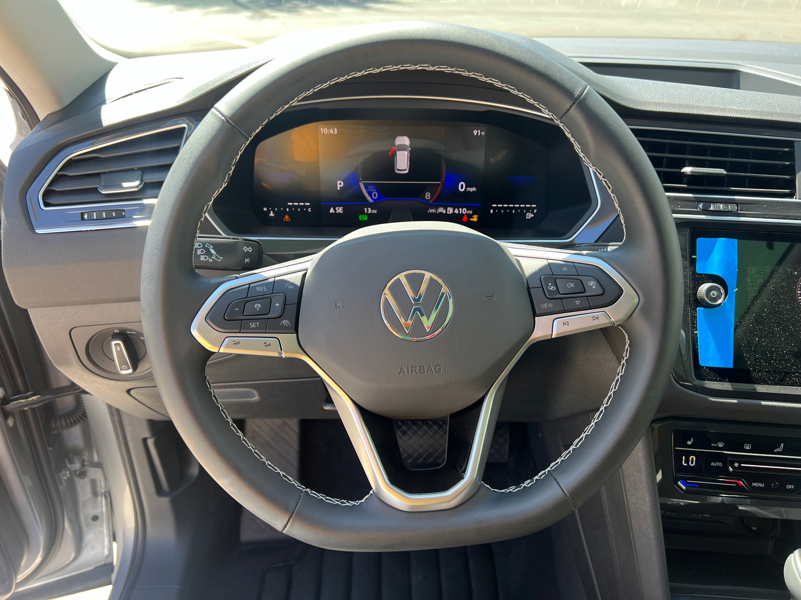 2024 Volkswagen Tiguan 2.0T SE 10