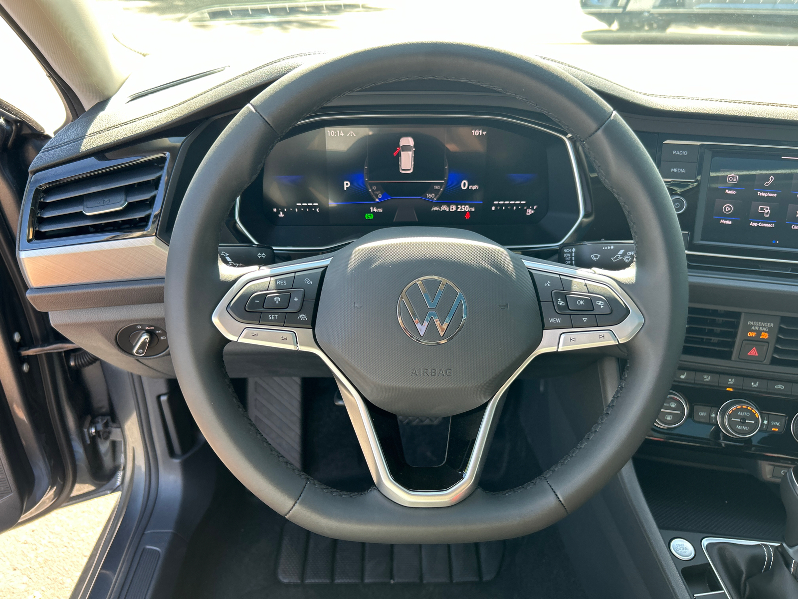 2024 Volkswagen Jetta 1.5T SE 10