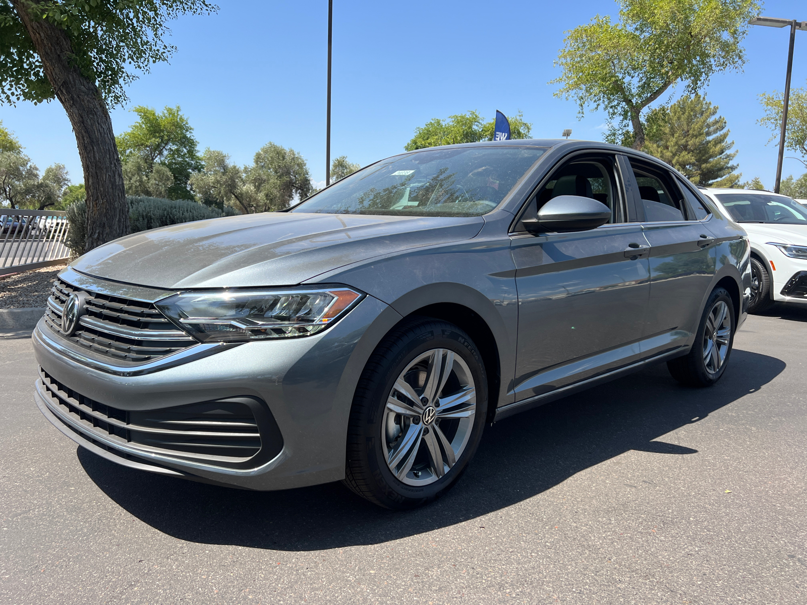 2024 Volkswagen Jetta 1.5T SE 4