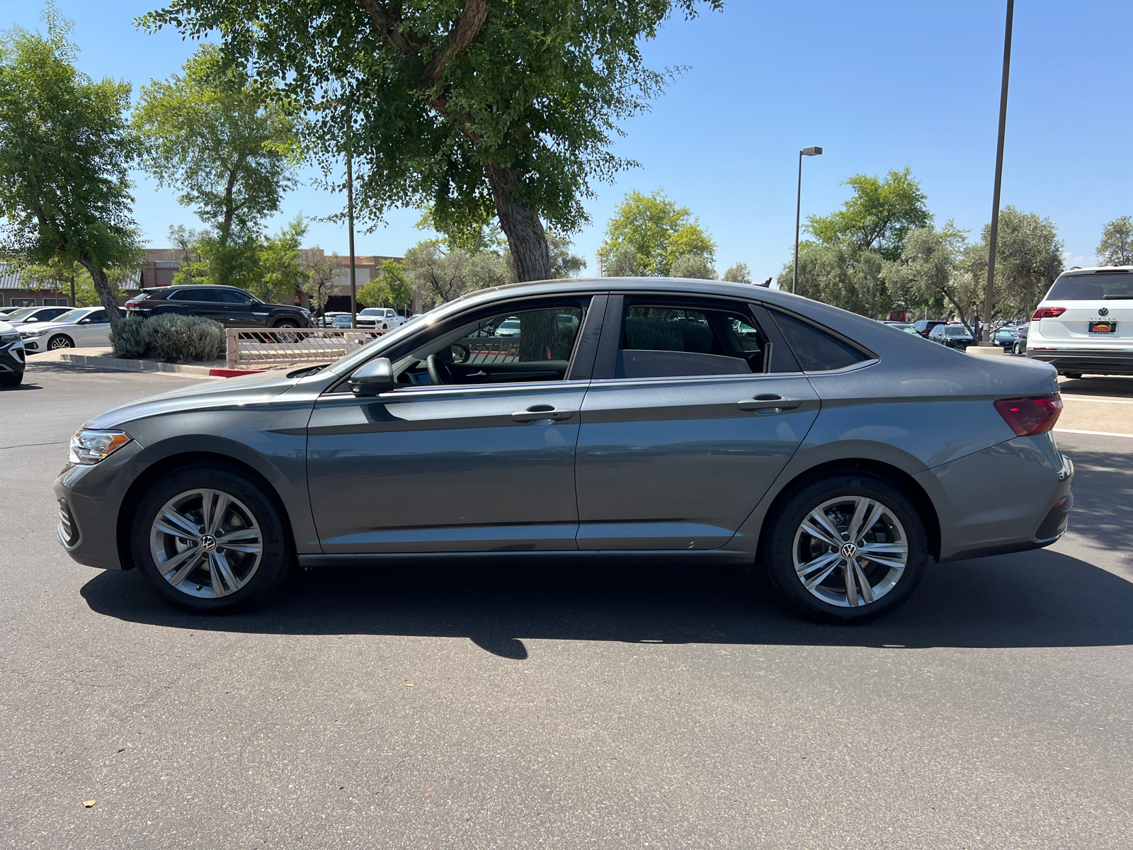 2024 Volkswagen Jetta 1.5T SE 5