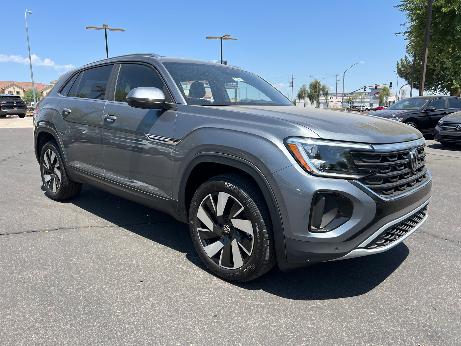 2024 Volkswagen Atlas Cross Sport 2.0T SE w/Technology 2