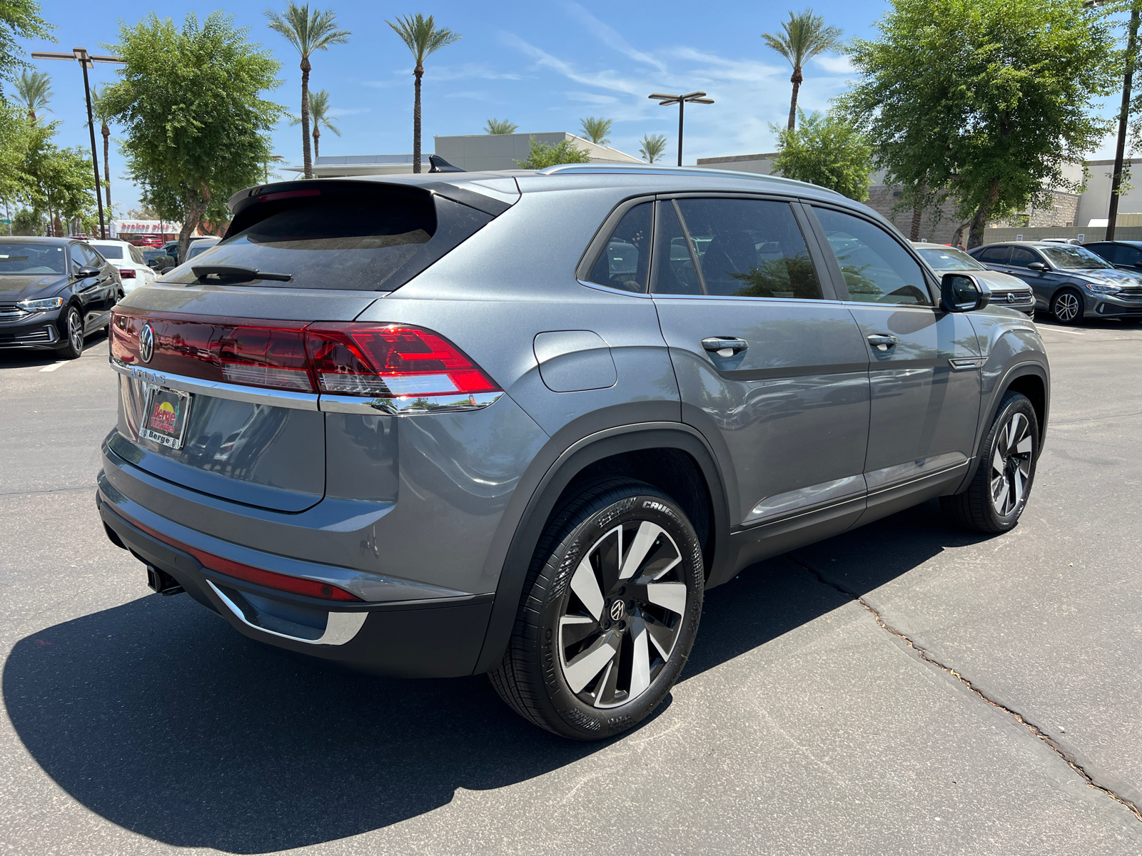 2024 Volkswagen Atlas Cross Sport 2.0T SE w/Technology 26