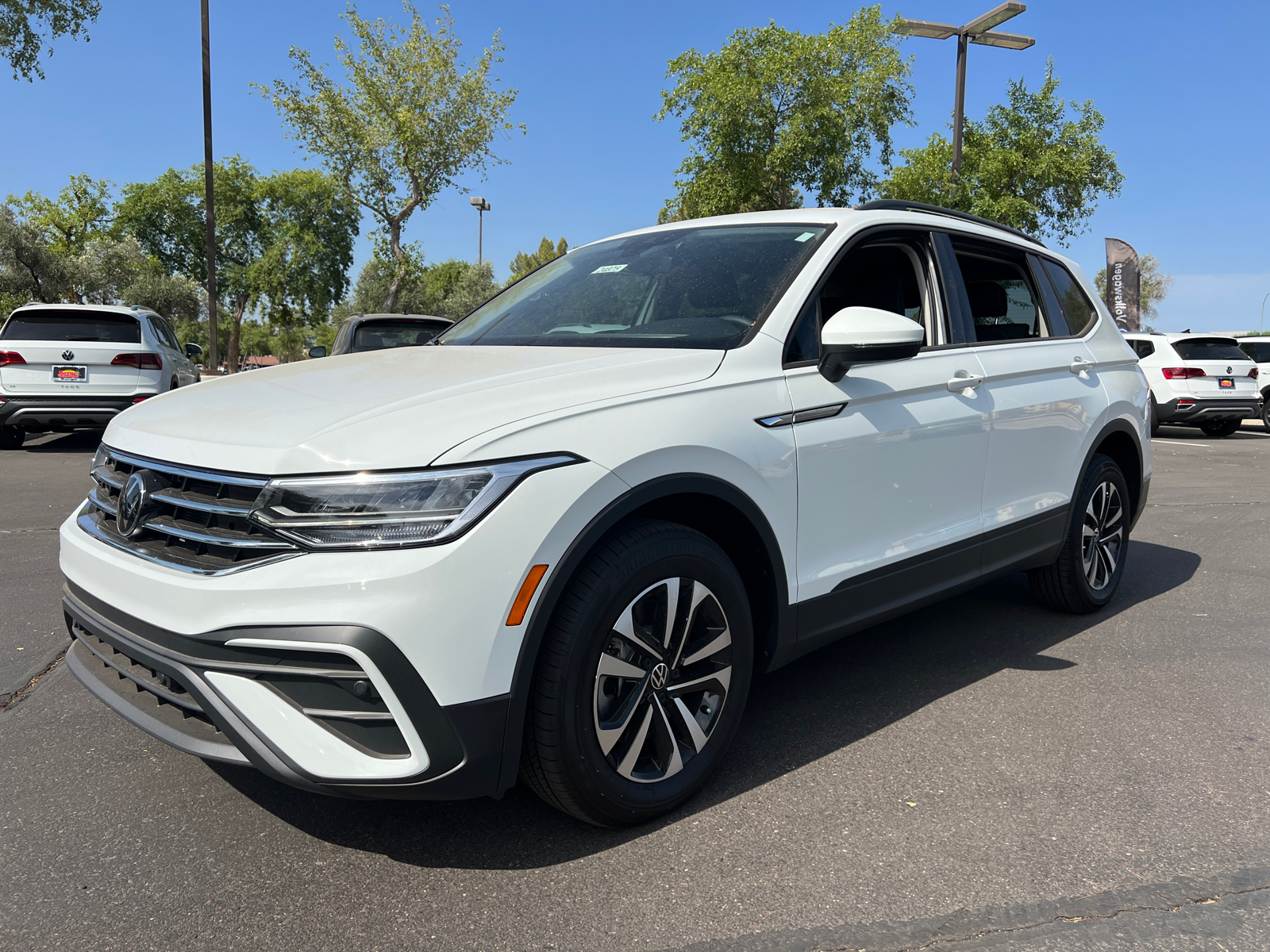 2024 Volkswagen Tiguan 2.0T S 4