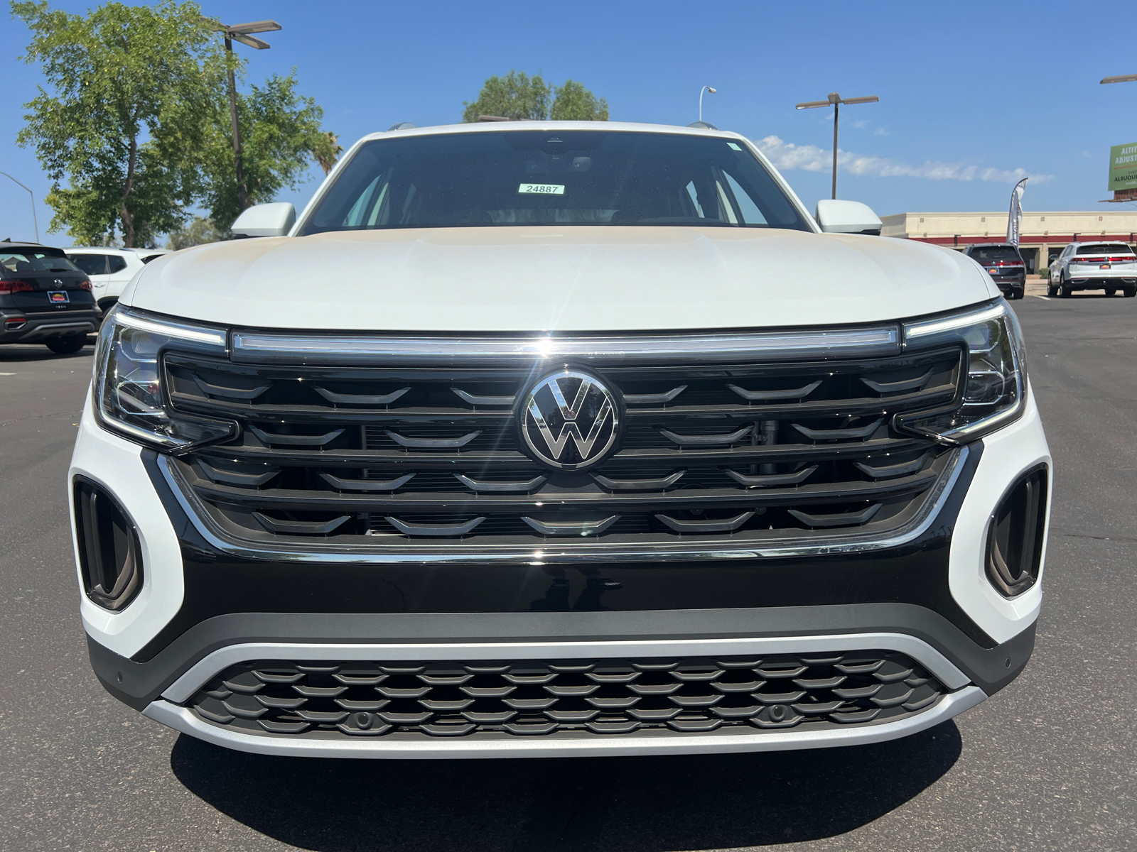 2024 Volkswagen Atlas Cross Sport 2.0T SE w/Technology 3