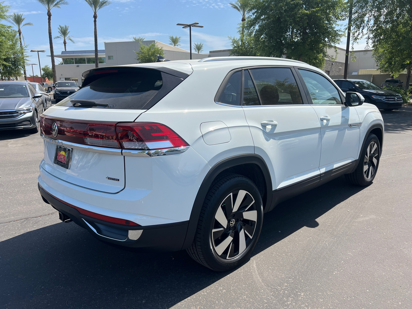 2024 Volkswagen Atlas Cross Sport 2.0T SE w/Technology 26