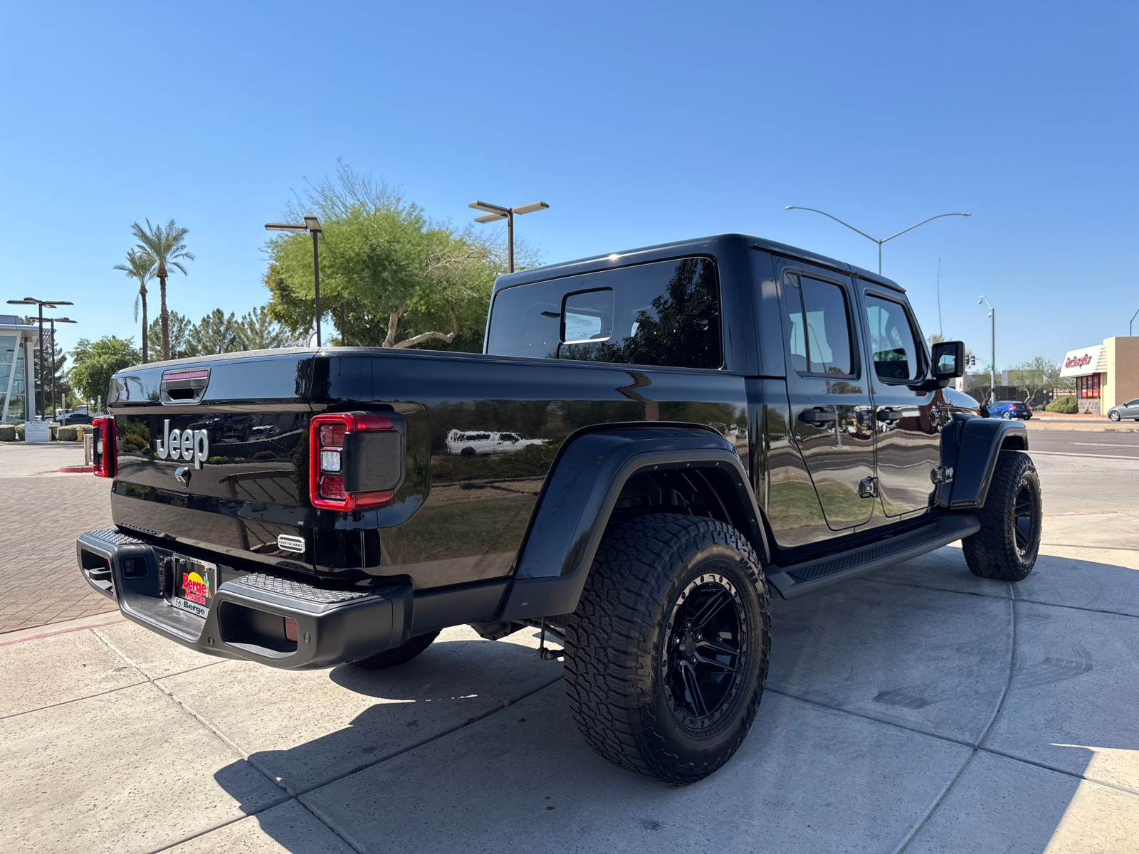 2021 Jeep Gladiator Overland 24