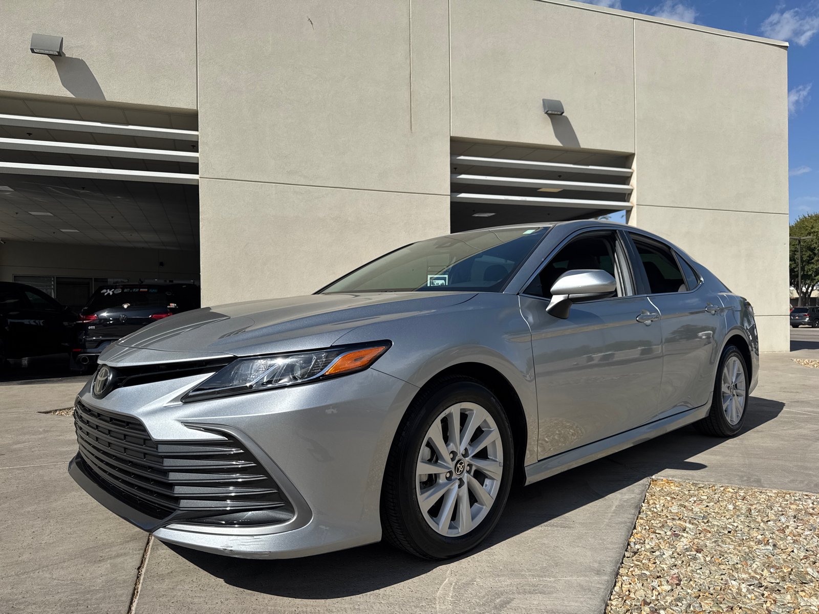 2022 Toyota Camry LE 3