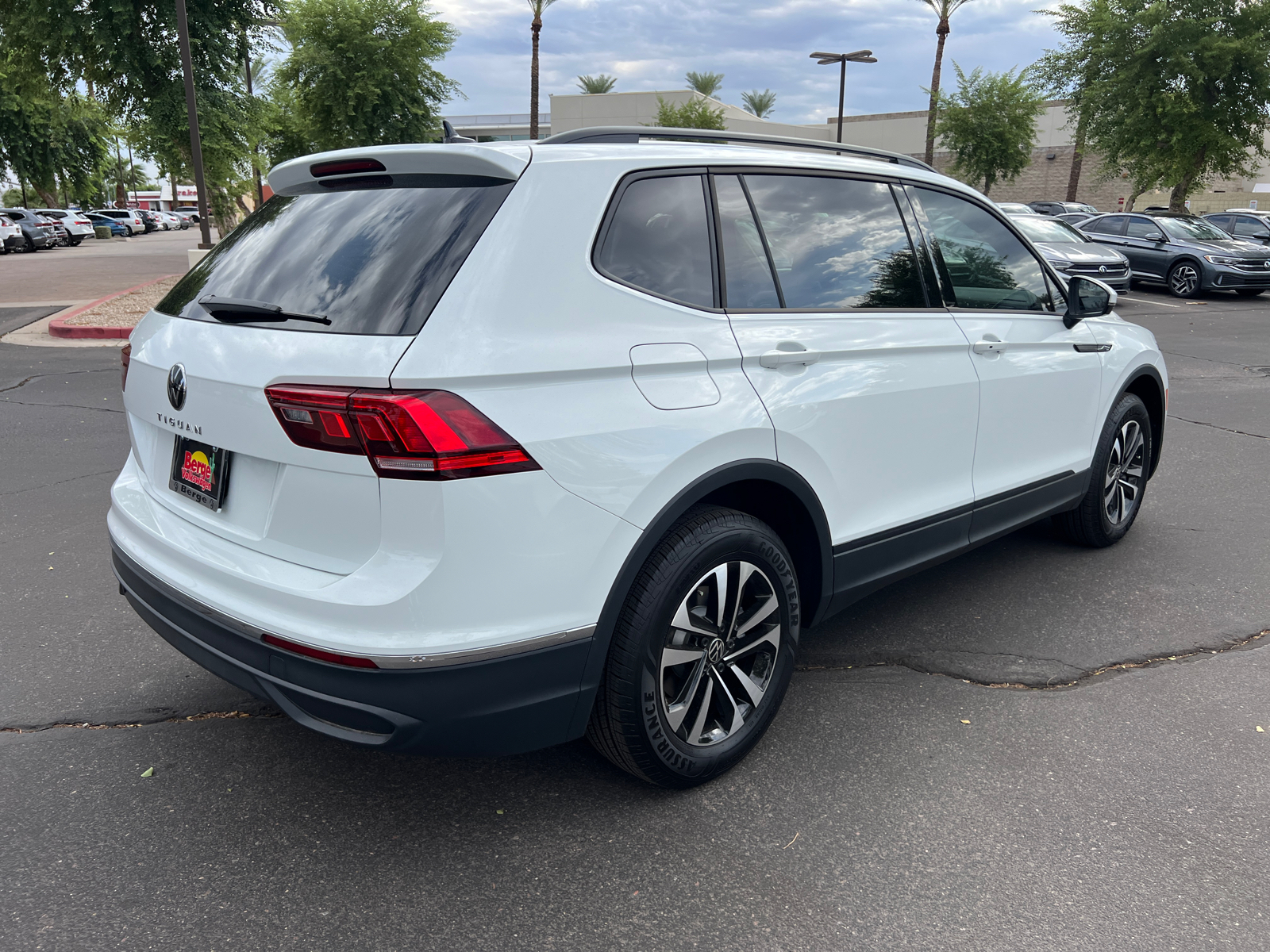 2024 Volkswagen Tiguan 2.0T S 25